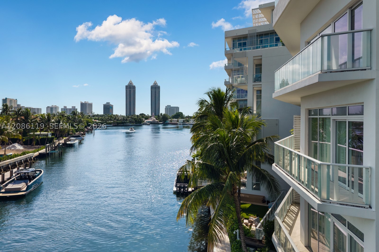 image Ritz-Carlton Residences Miami Beach25