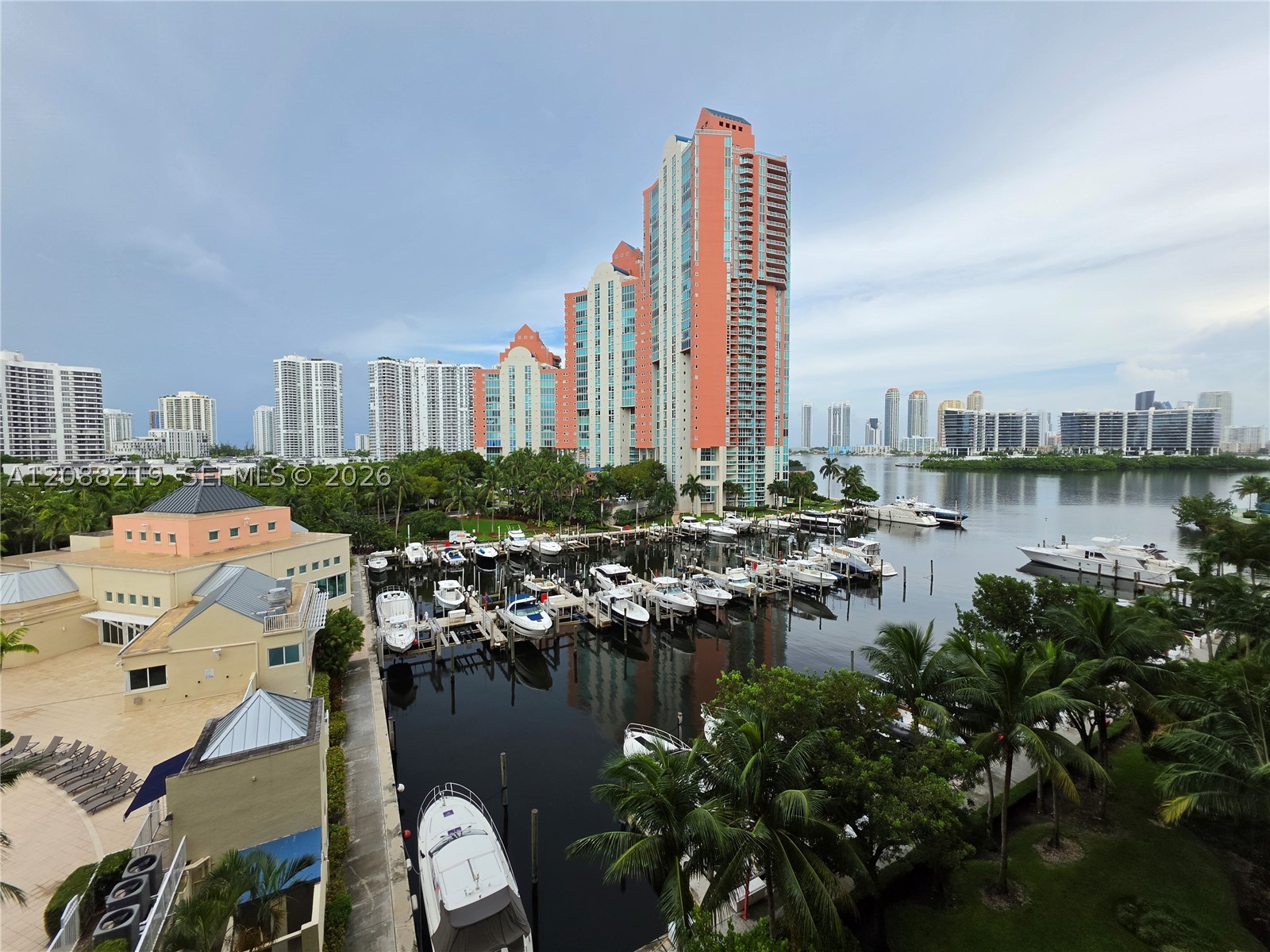 image Aventura Marina 110