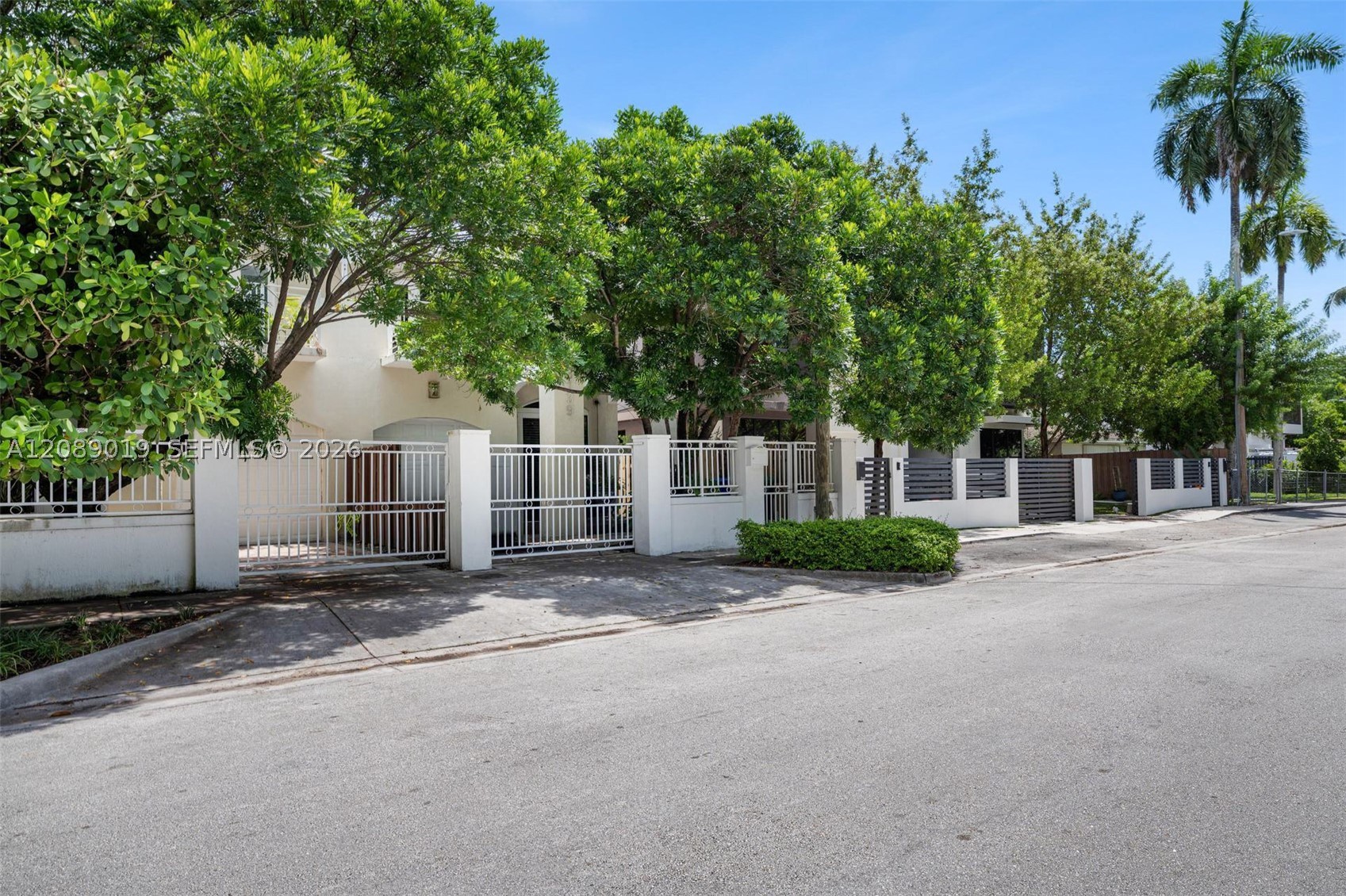 3139 Hibiscus St #3139 Miami, FL 33133