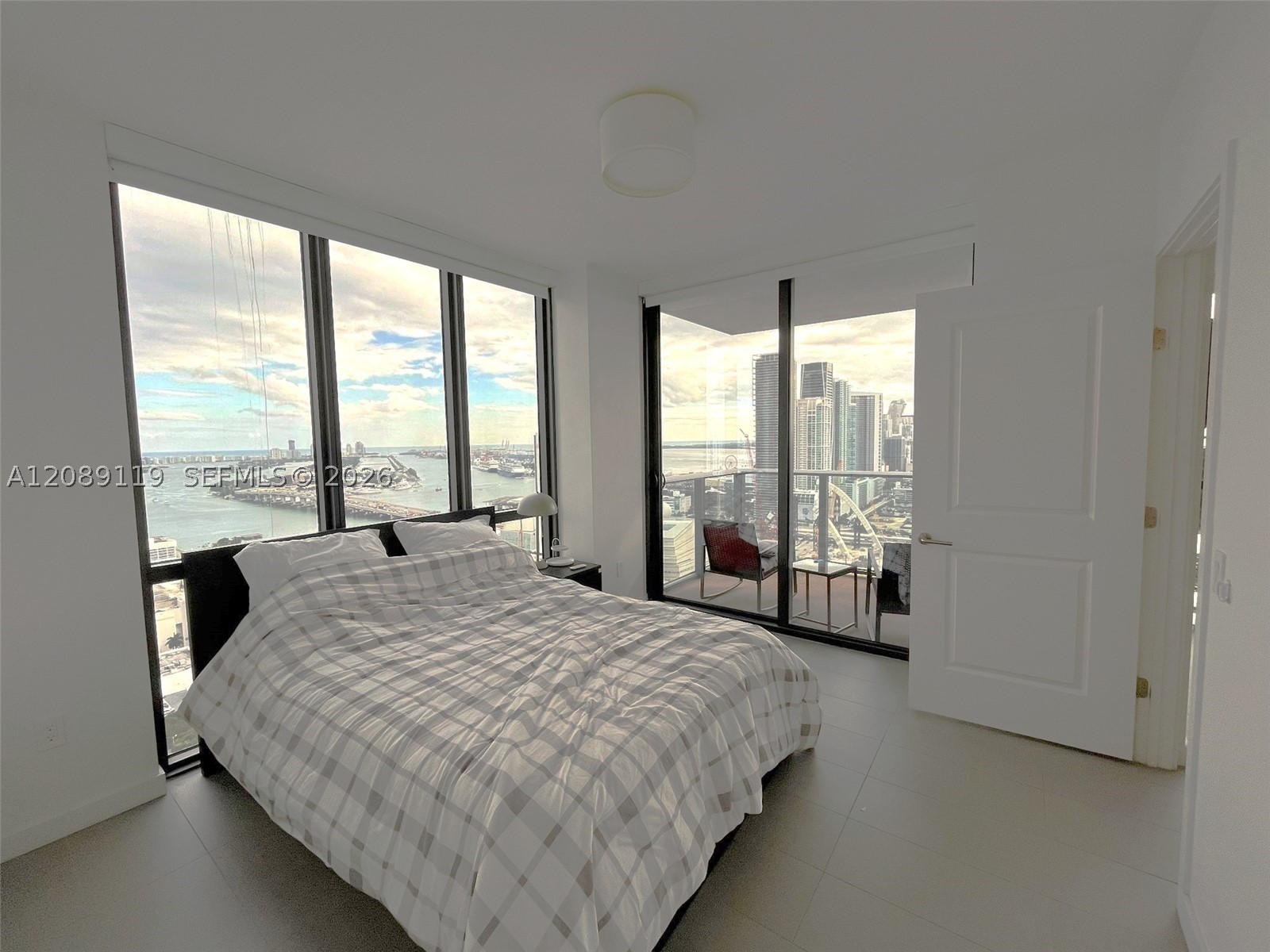 image Canvas12
