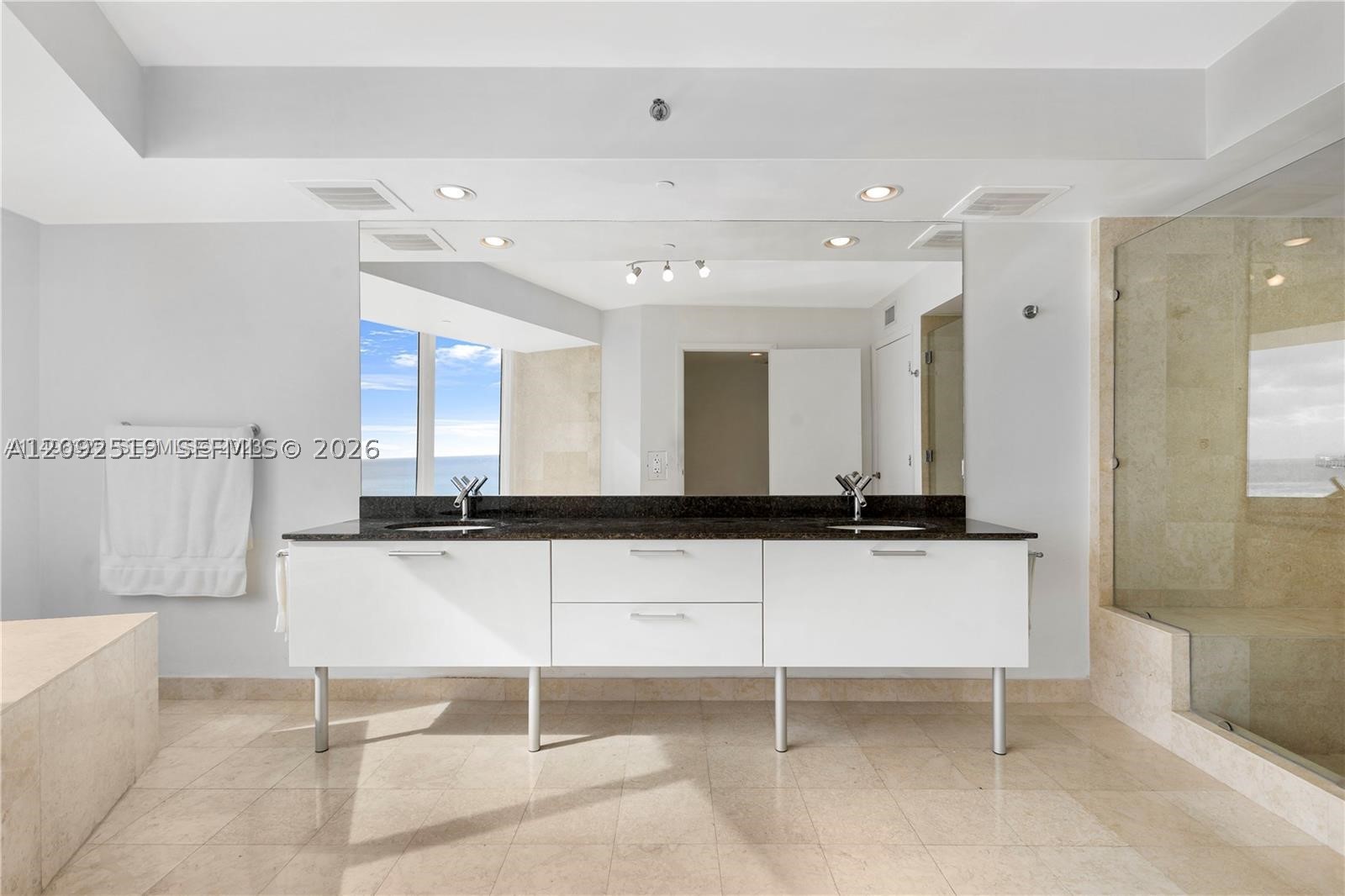 image Ocean Four17