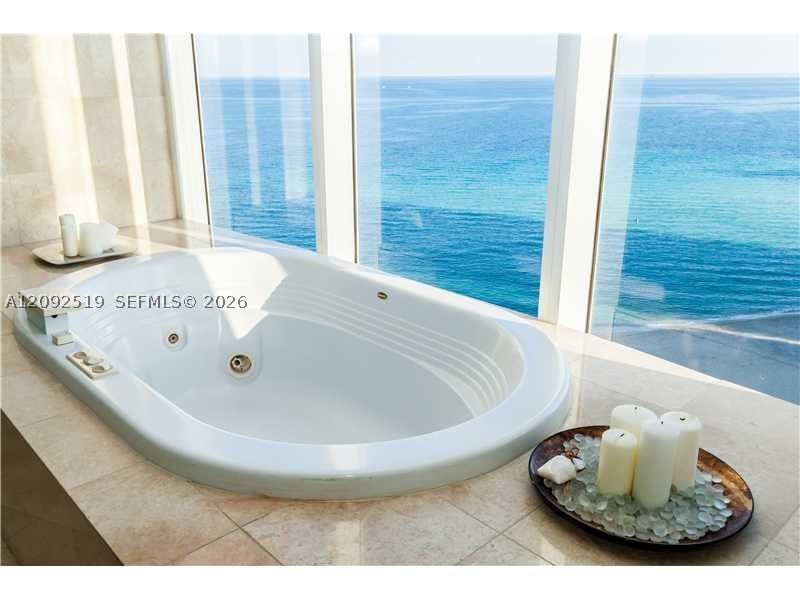 image Ocean Four18