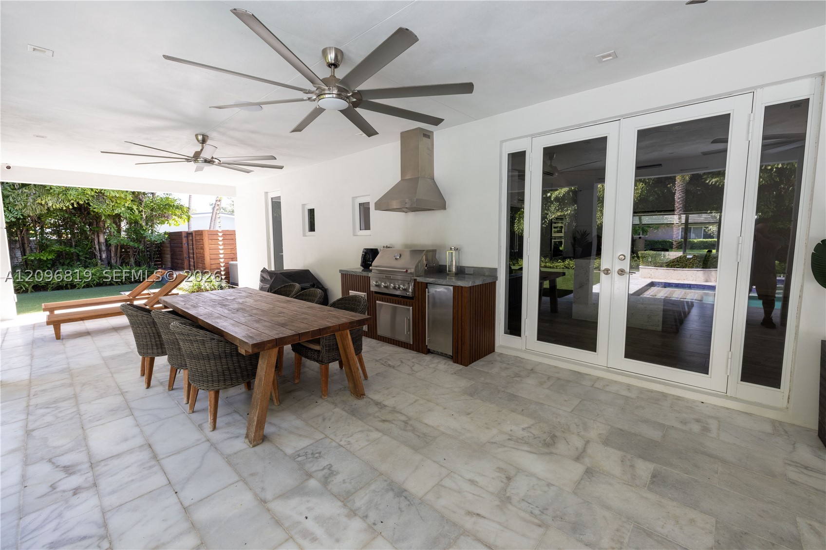 7985 SW 99th St Miami, FL 33156