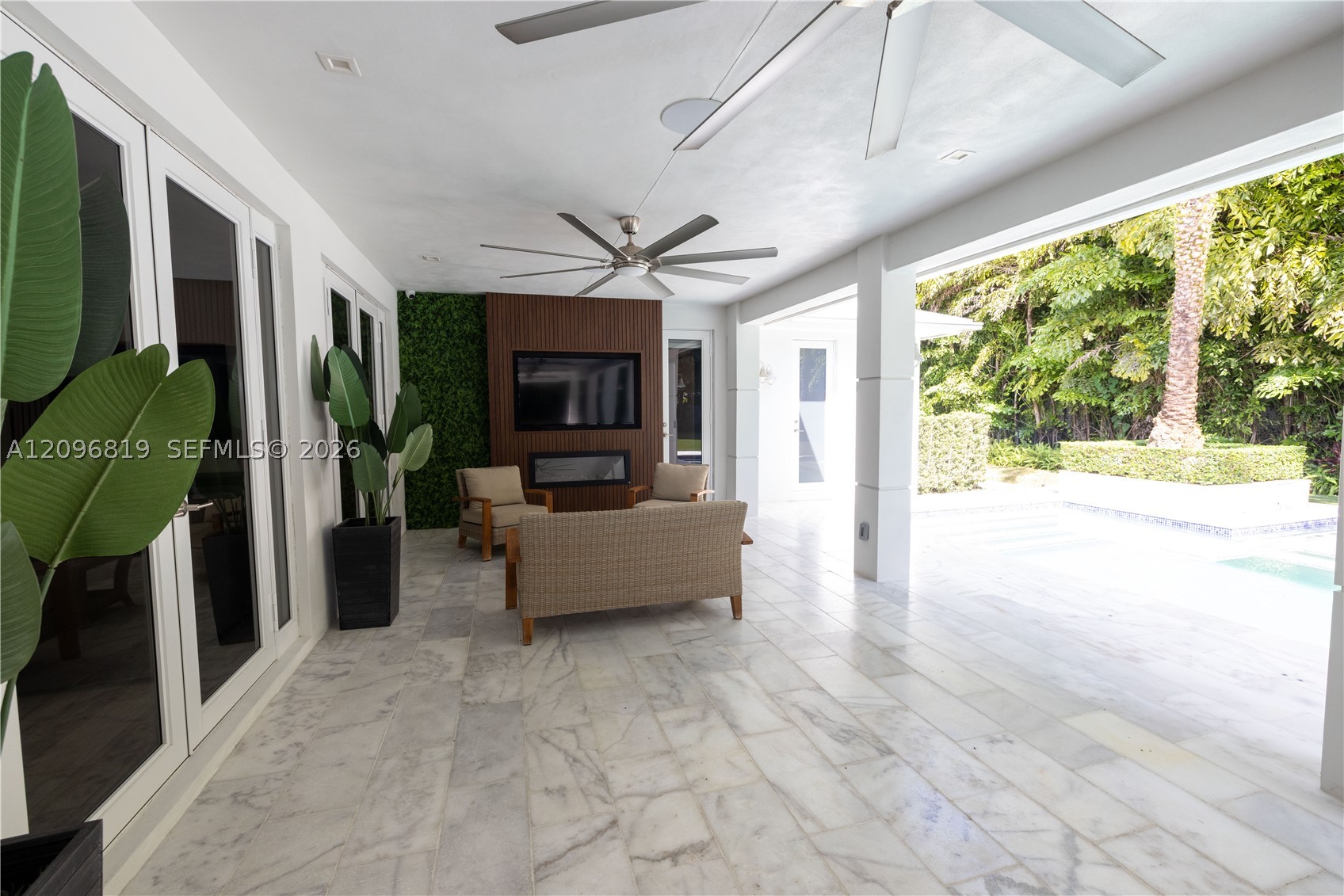 7985 SW 99th St Miami, FL 33156