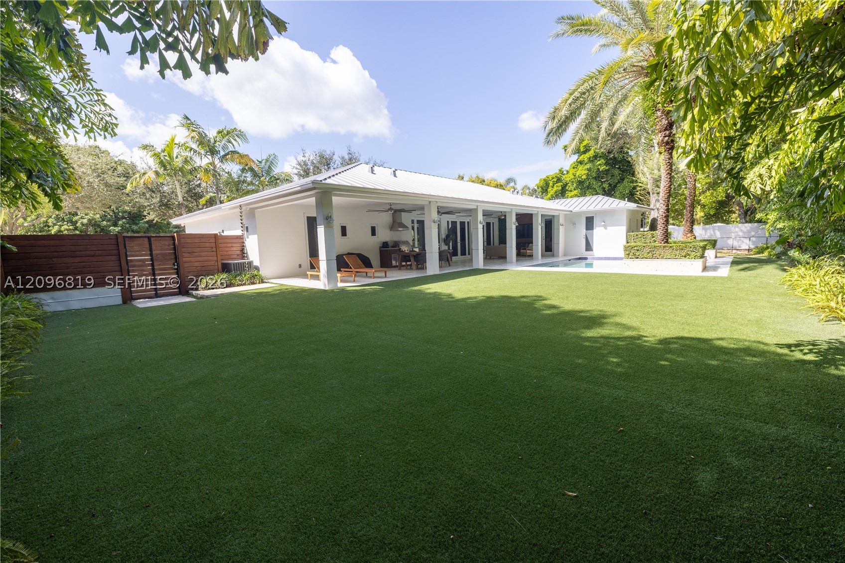 7985 SW 99th St Miami, FL 33156