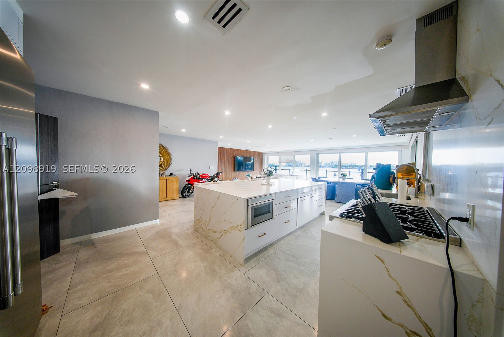 1242 NE 81st Ter Miami, FL 33138