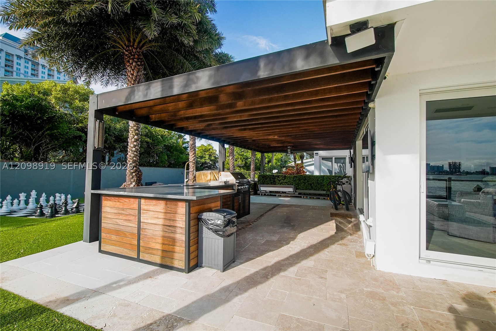 1242 NE 81st Ter Miami, FL 33138