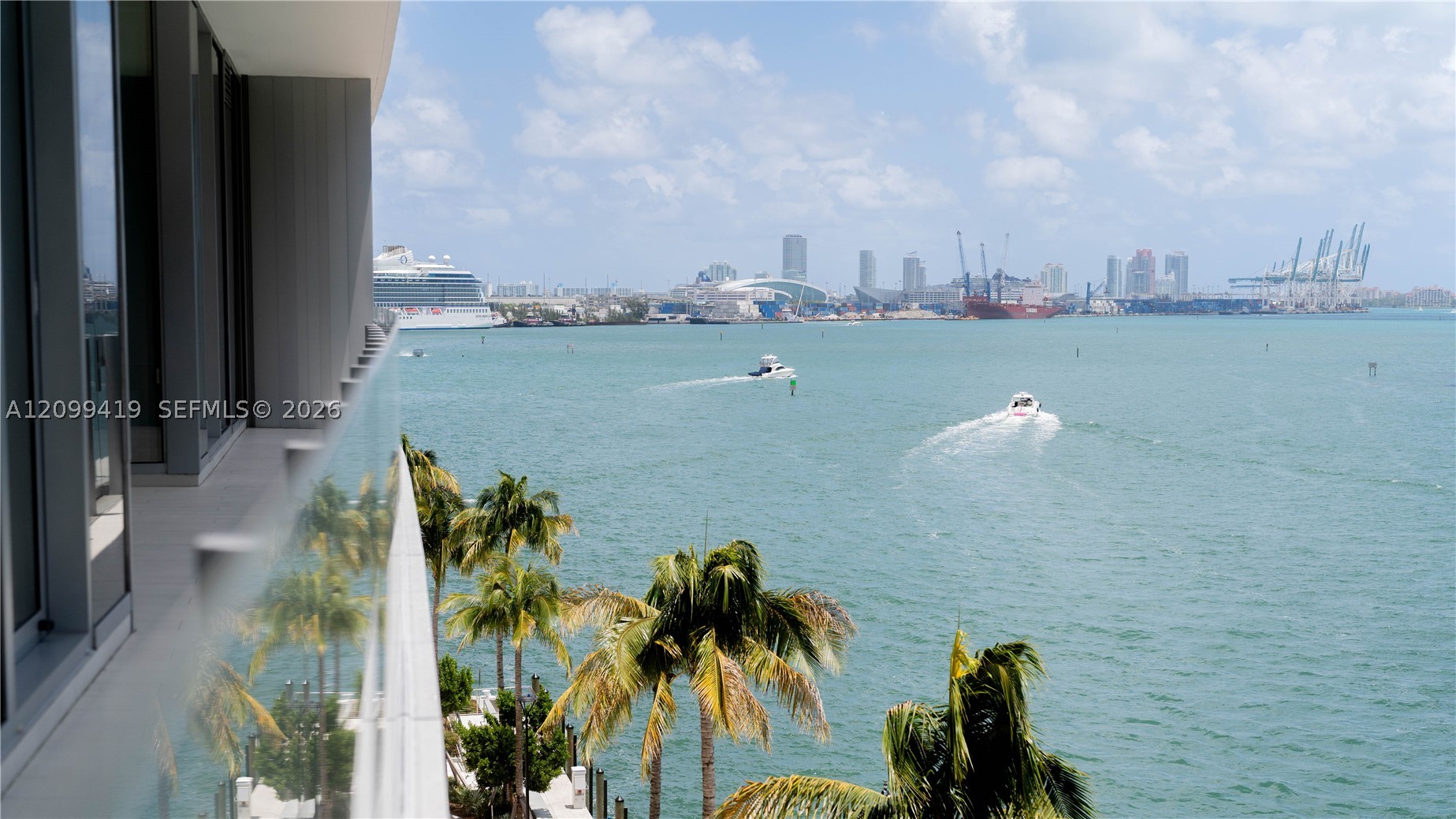 image Aston Martin Residences12