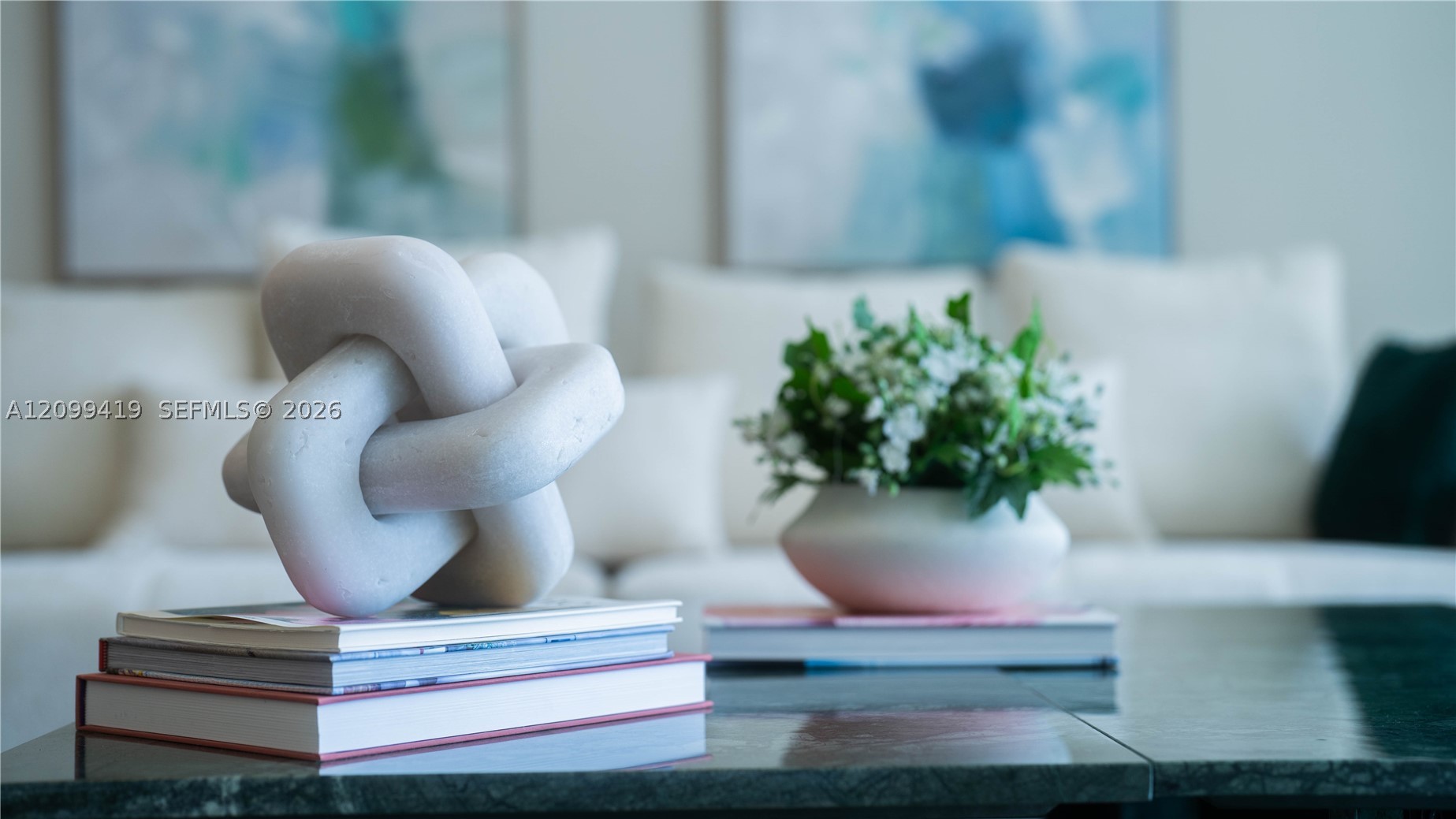 image Aston Martin Residences35
