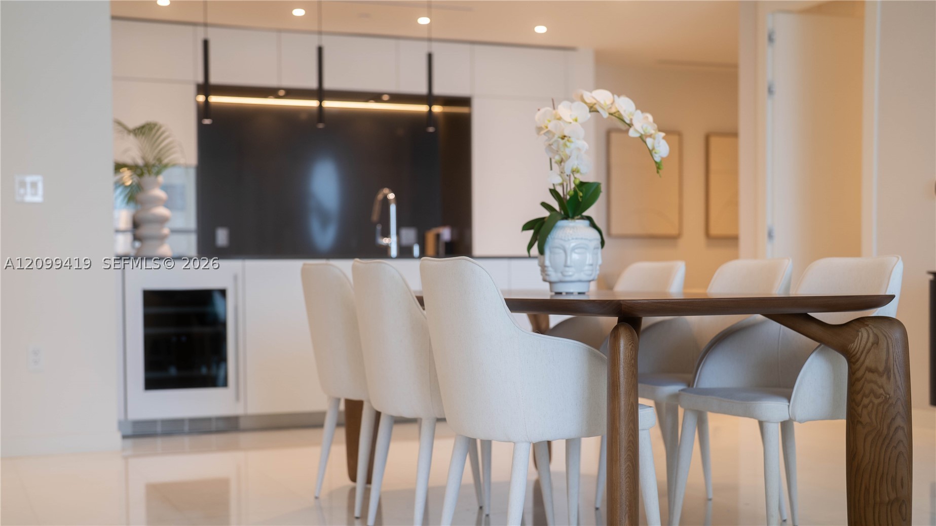 image Aston Martin Residences7