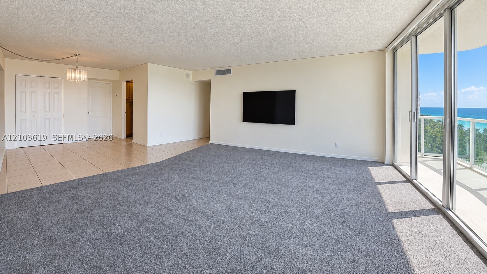 image Arlen House East11