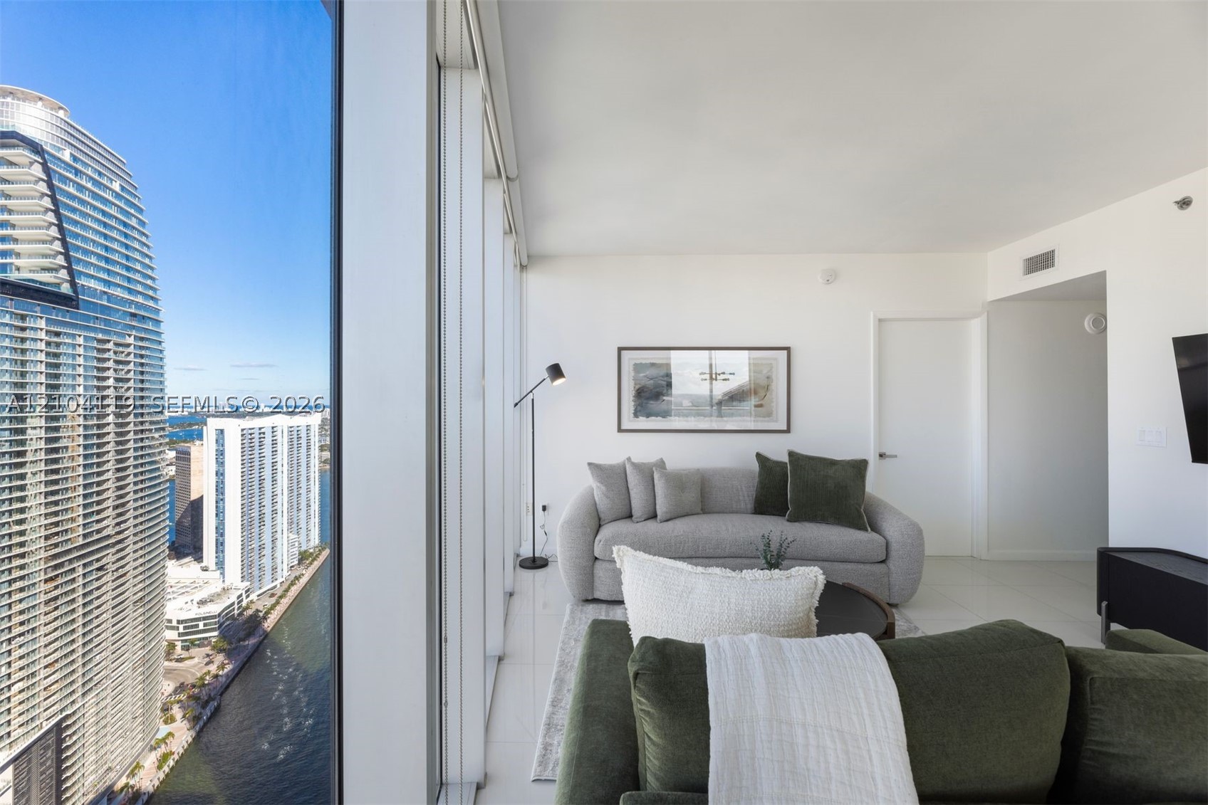 485 Brickell Ave #4804