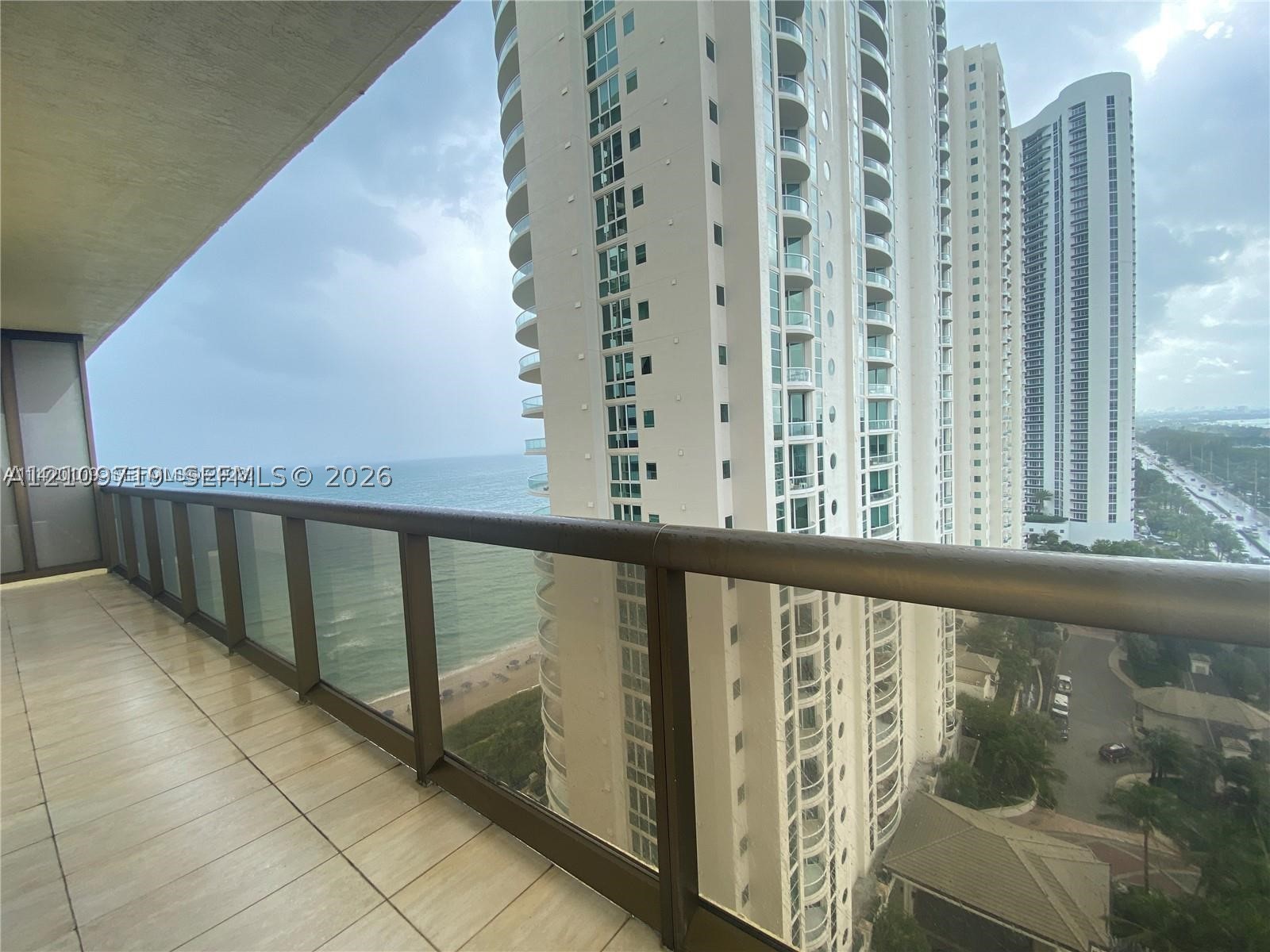16275 Collins Ave #1704