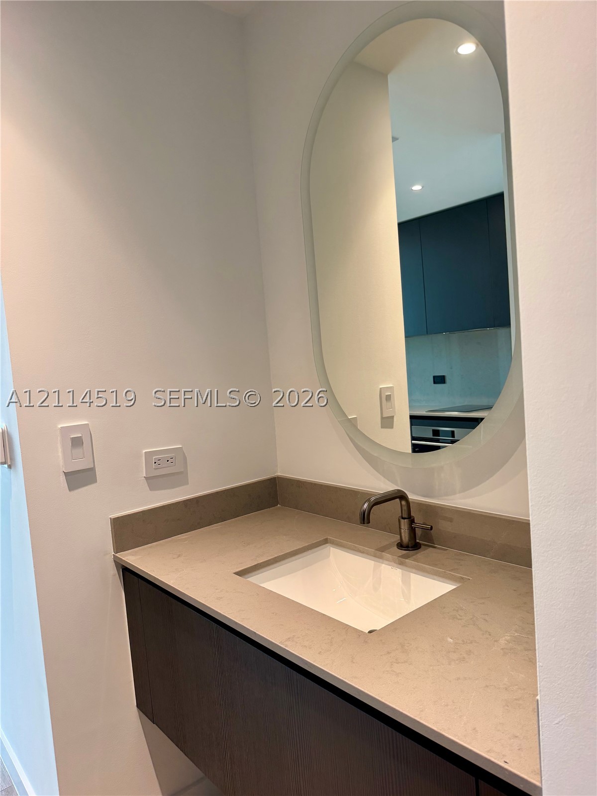 image E11EVEN Hotel & Residences2