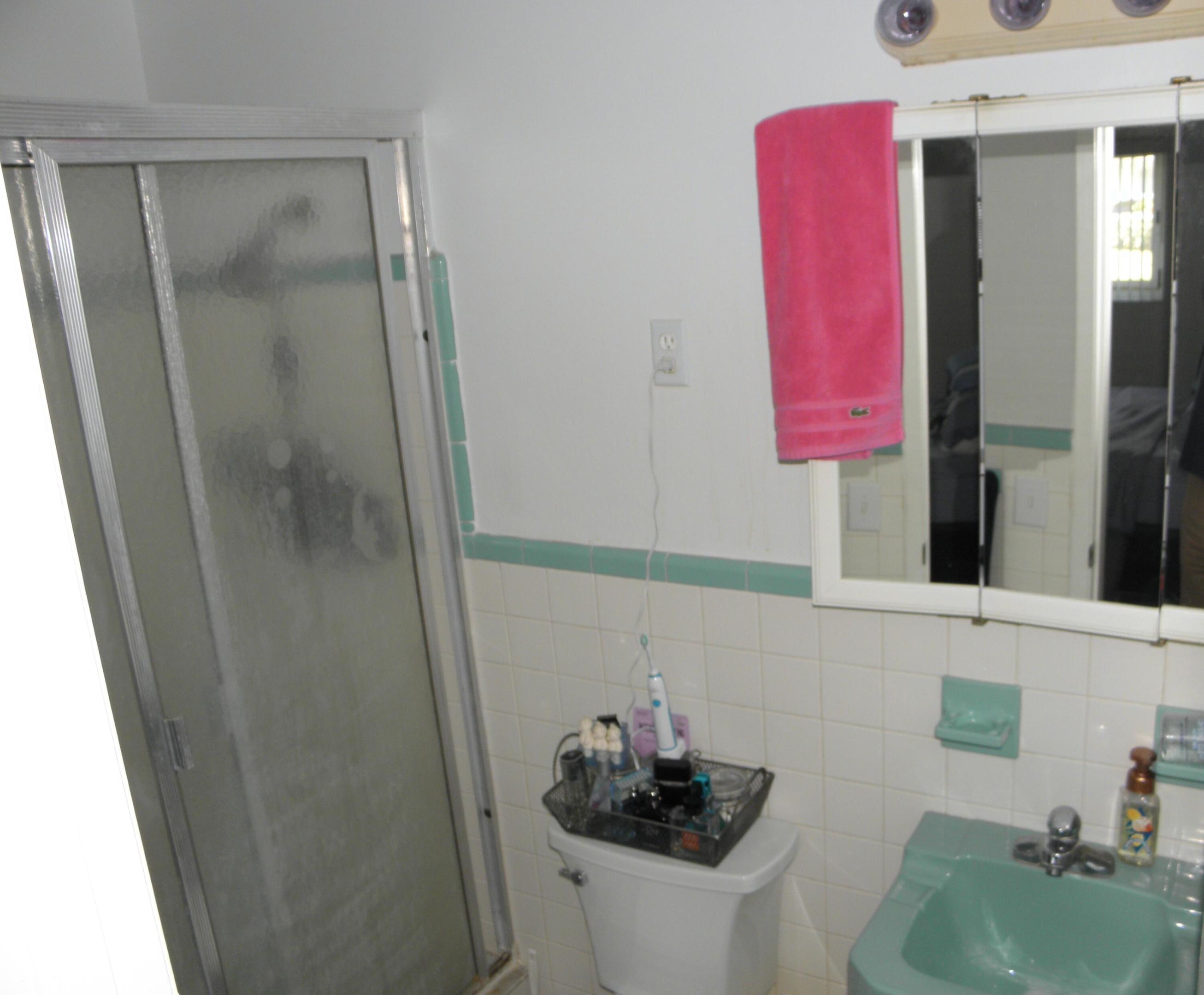 3220-3224 NE 26th Fort Lauderdale, FL 33305