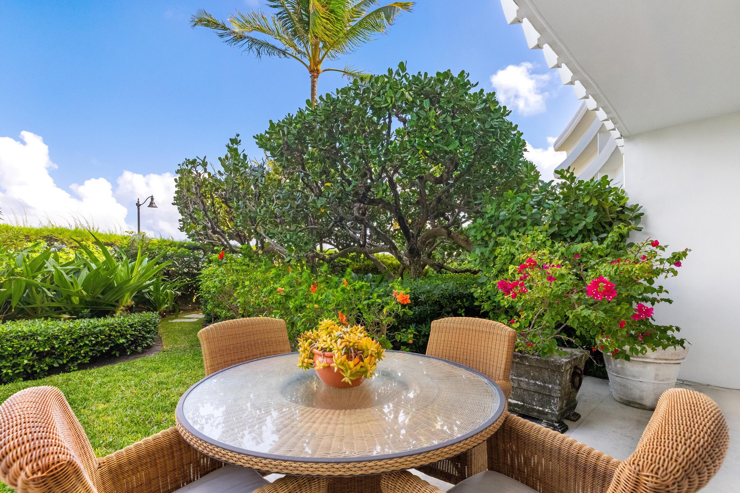 300 S Ocean #1d Palm Beach, FL 33480