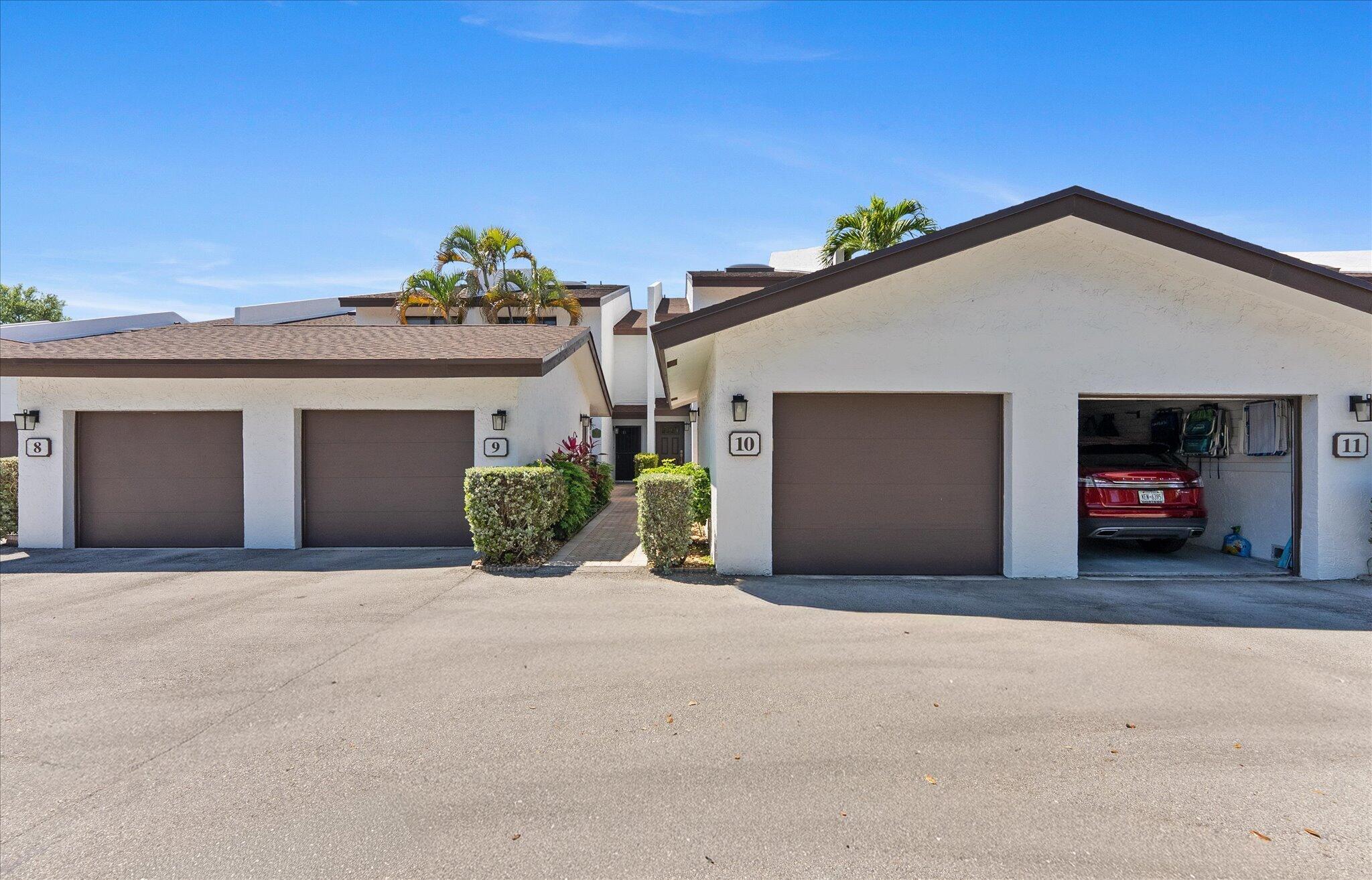 1301 N Riverside #10