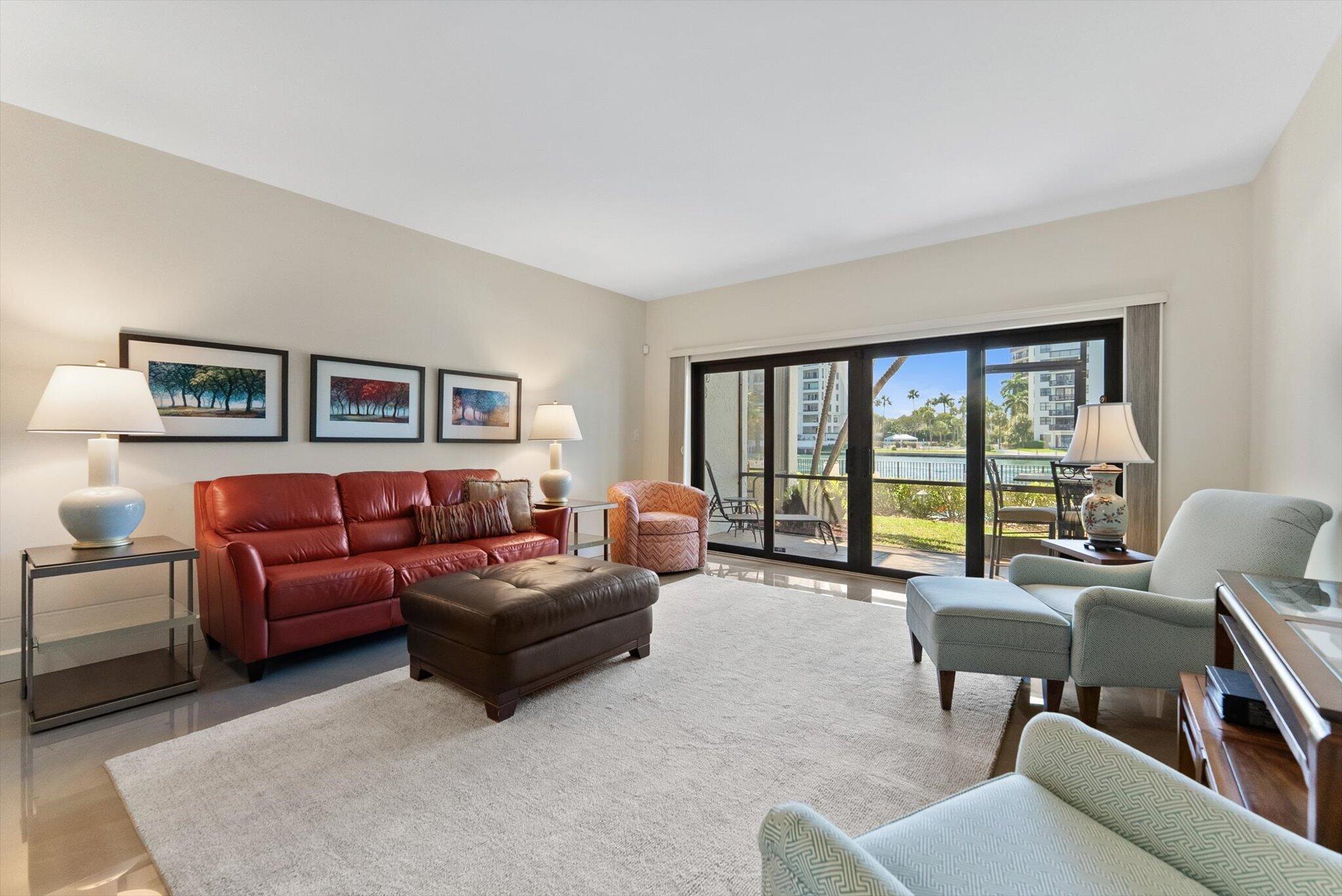 1301 N Riverside #10 Pompano Beach, FL 33062