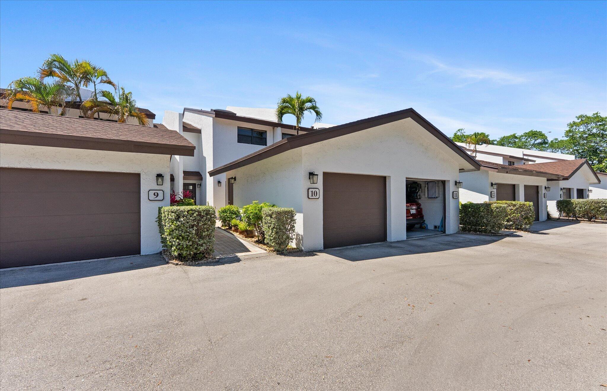 1301 N Riverside #10 Pompano Beach, FL 33062