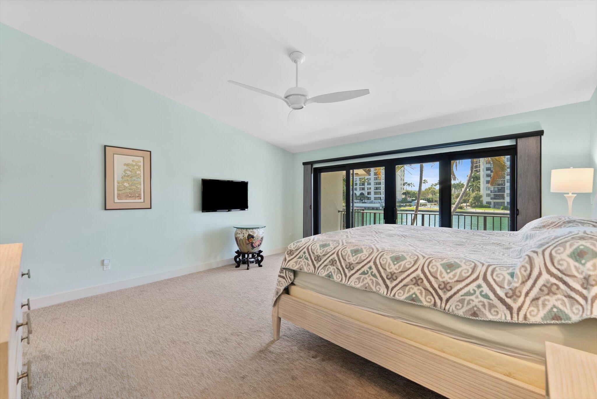 1301 N Riverside #10 Pompano Beach, FL 33062