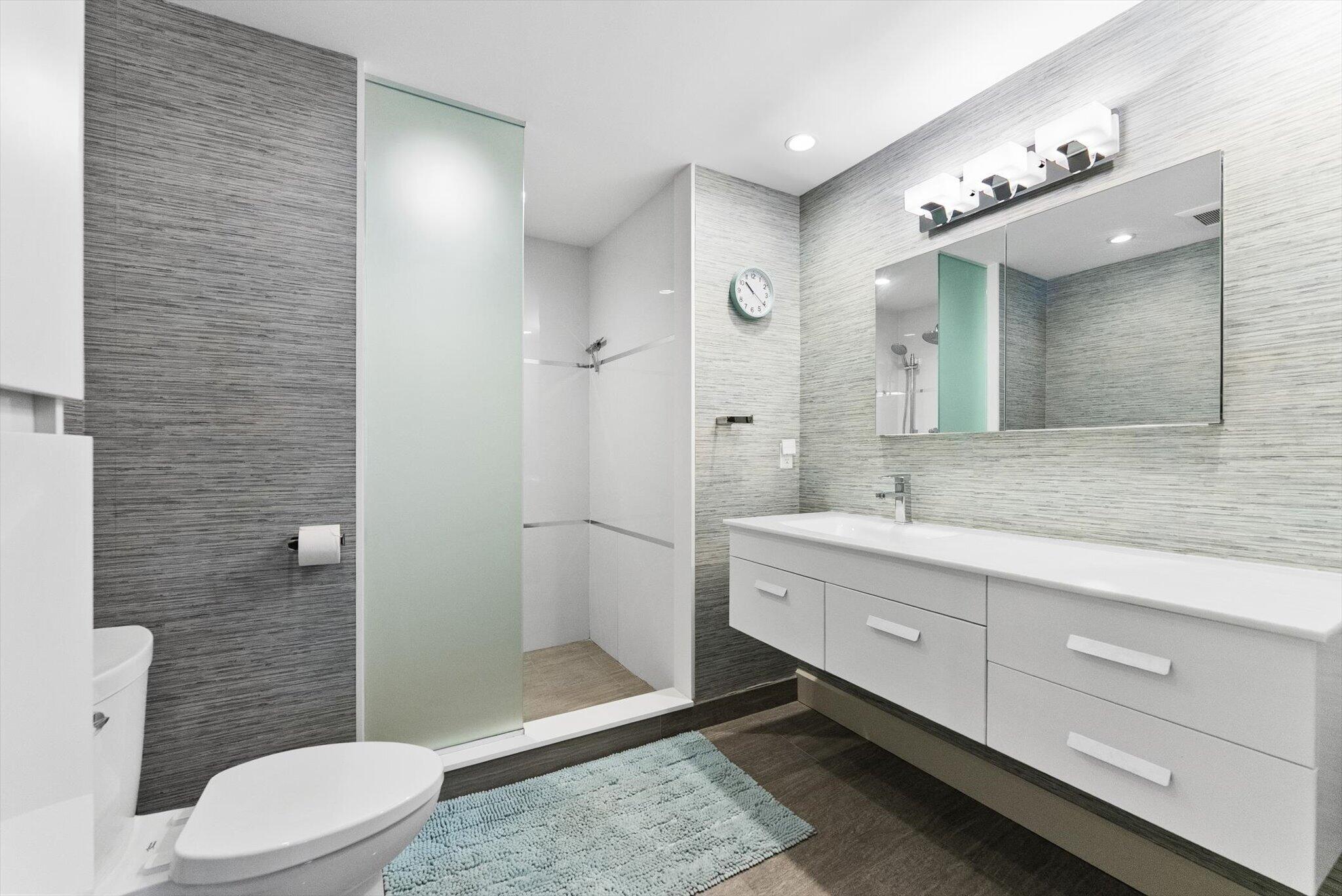 1301 N Riverside #10 Pompano Beach, FL 33062