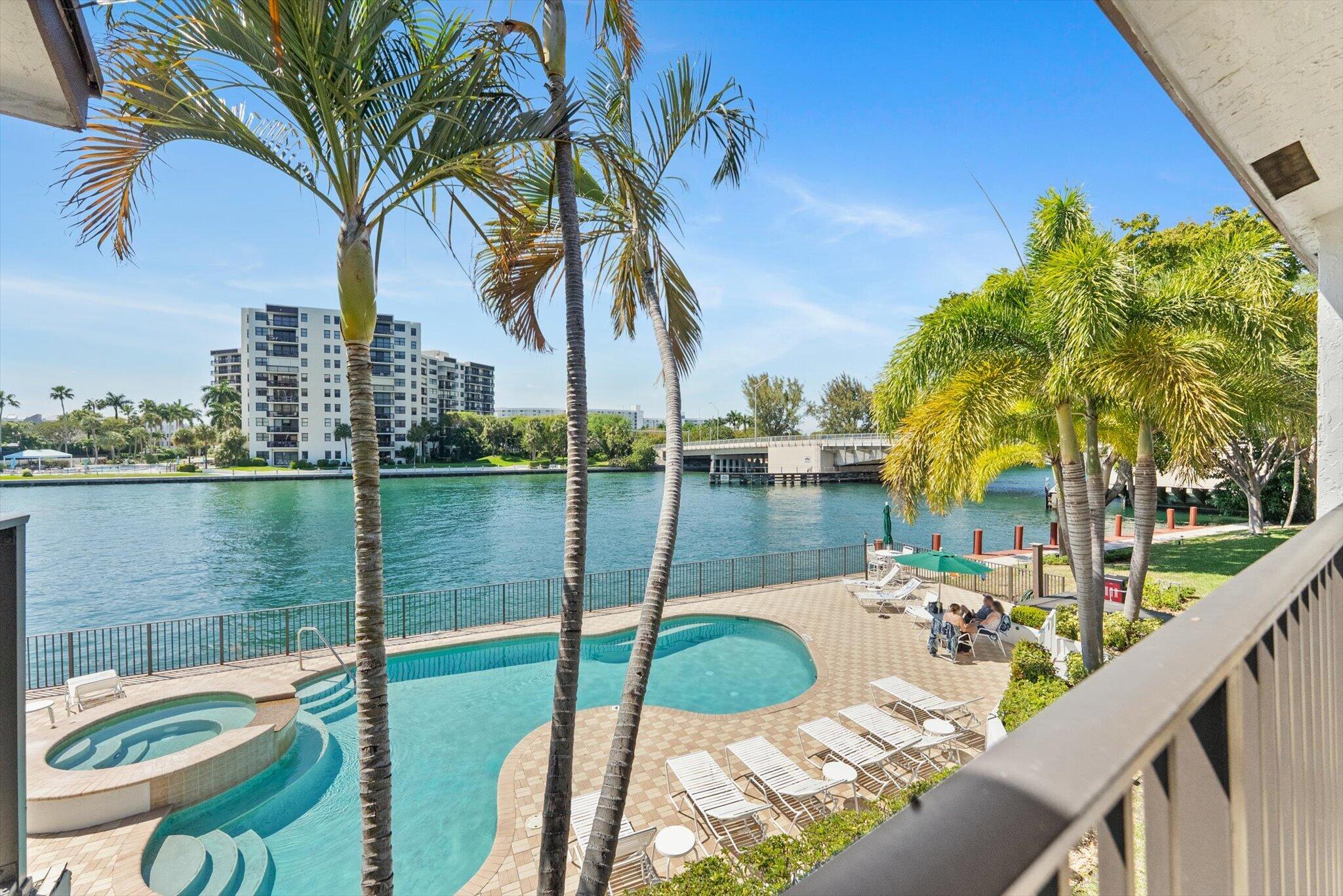 1301 N Riverside #10 Pompano Beach, FL 33062