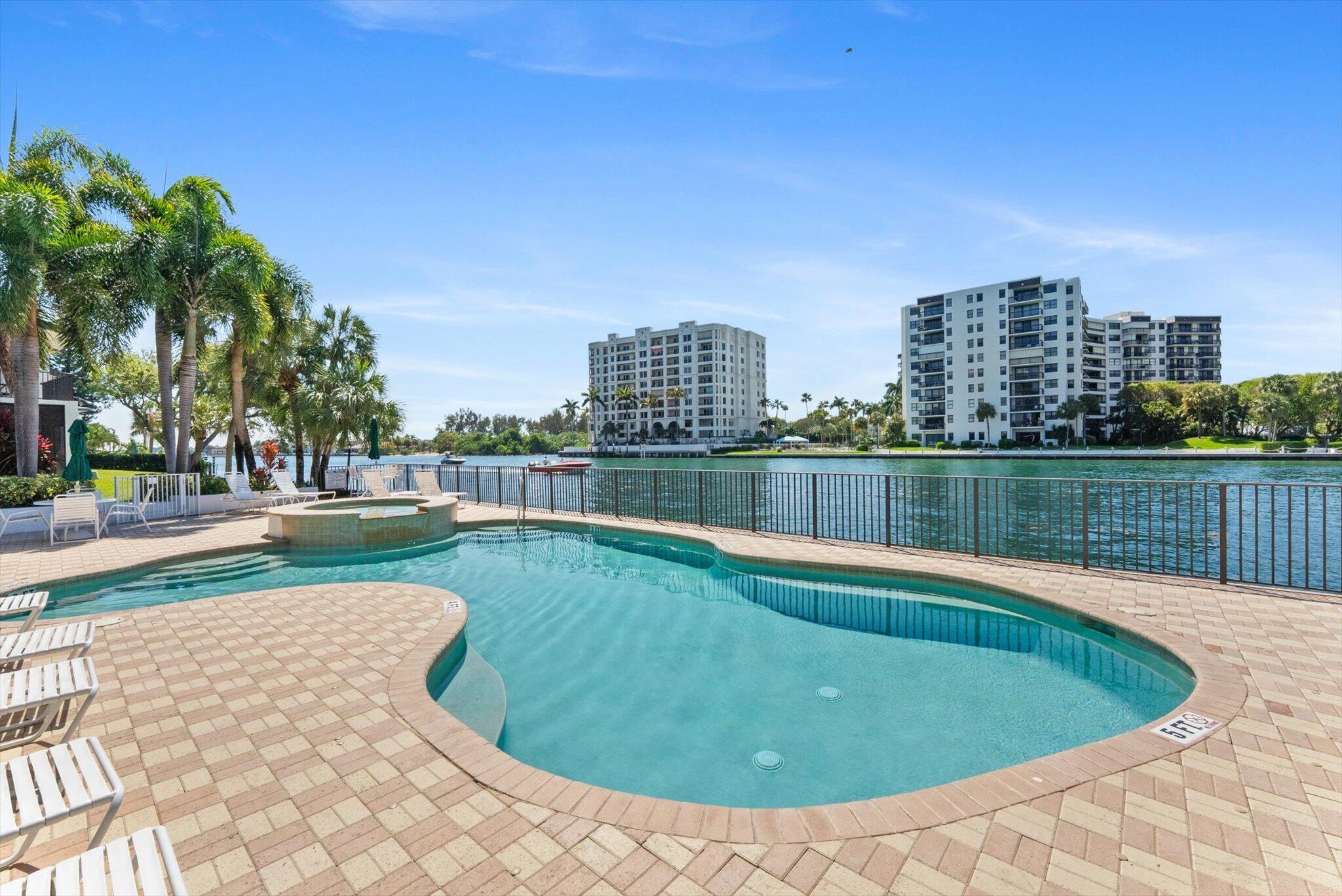 1301 N Riverside #10 Pompano Beach, FL 33062