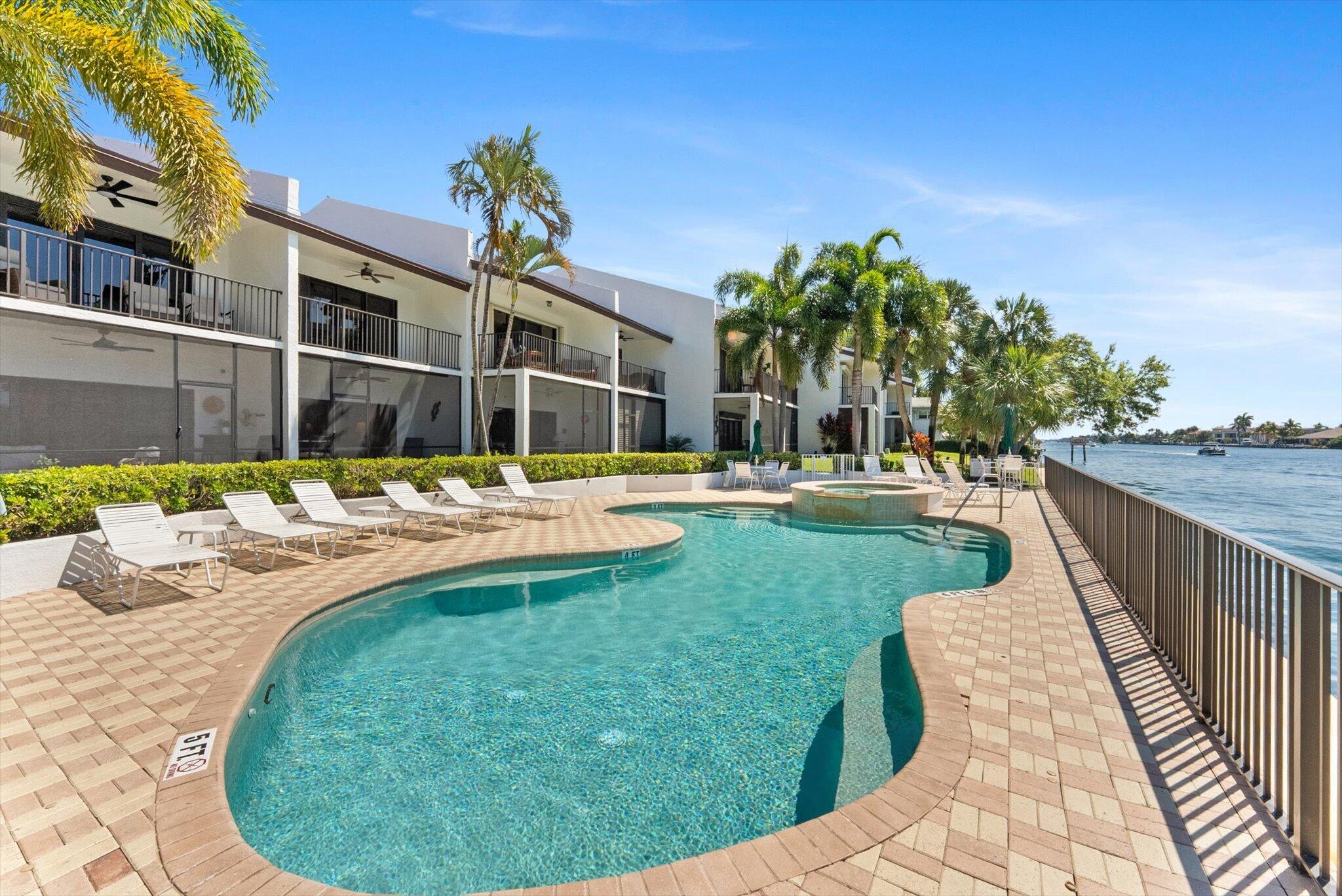 1301 N Riverside #10 Pompano Beach, FL 33062