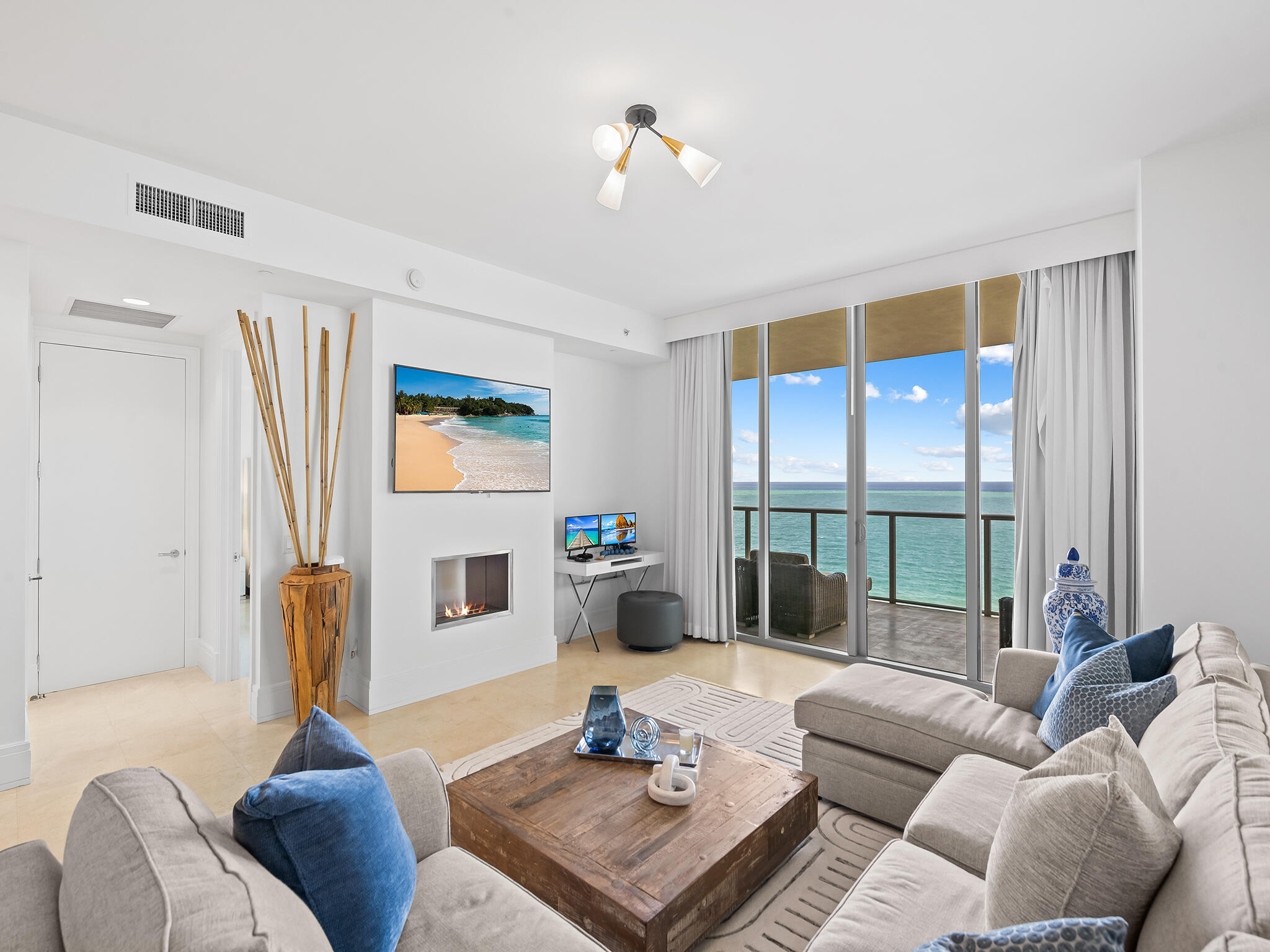 9705 Collins #1104n Bal Harbour, FL 33154