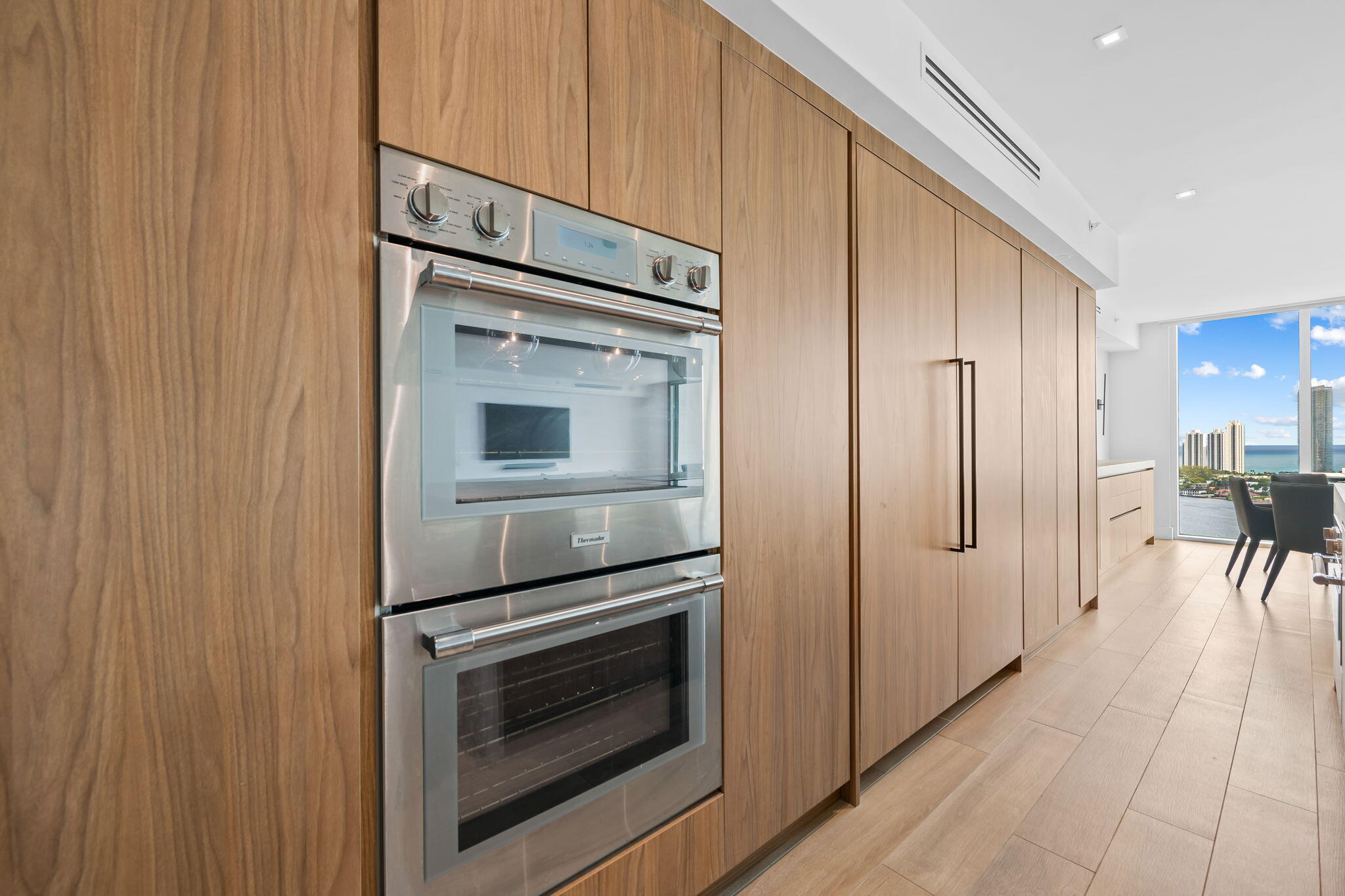 3301 NE 183rd #2906 Aventura, FL 33160