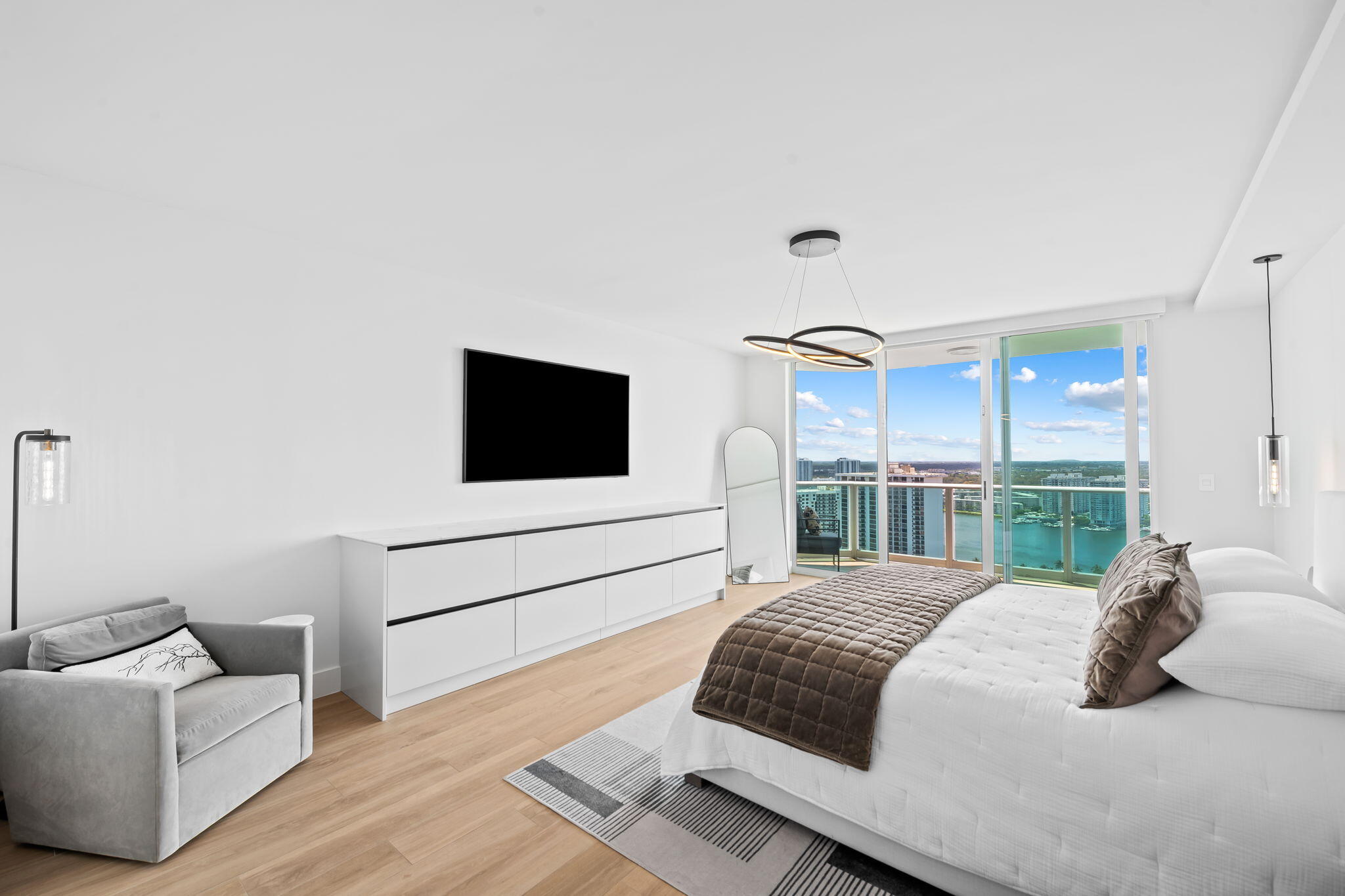 3301 NE 183rd #2906 Aventura, FL 33160