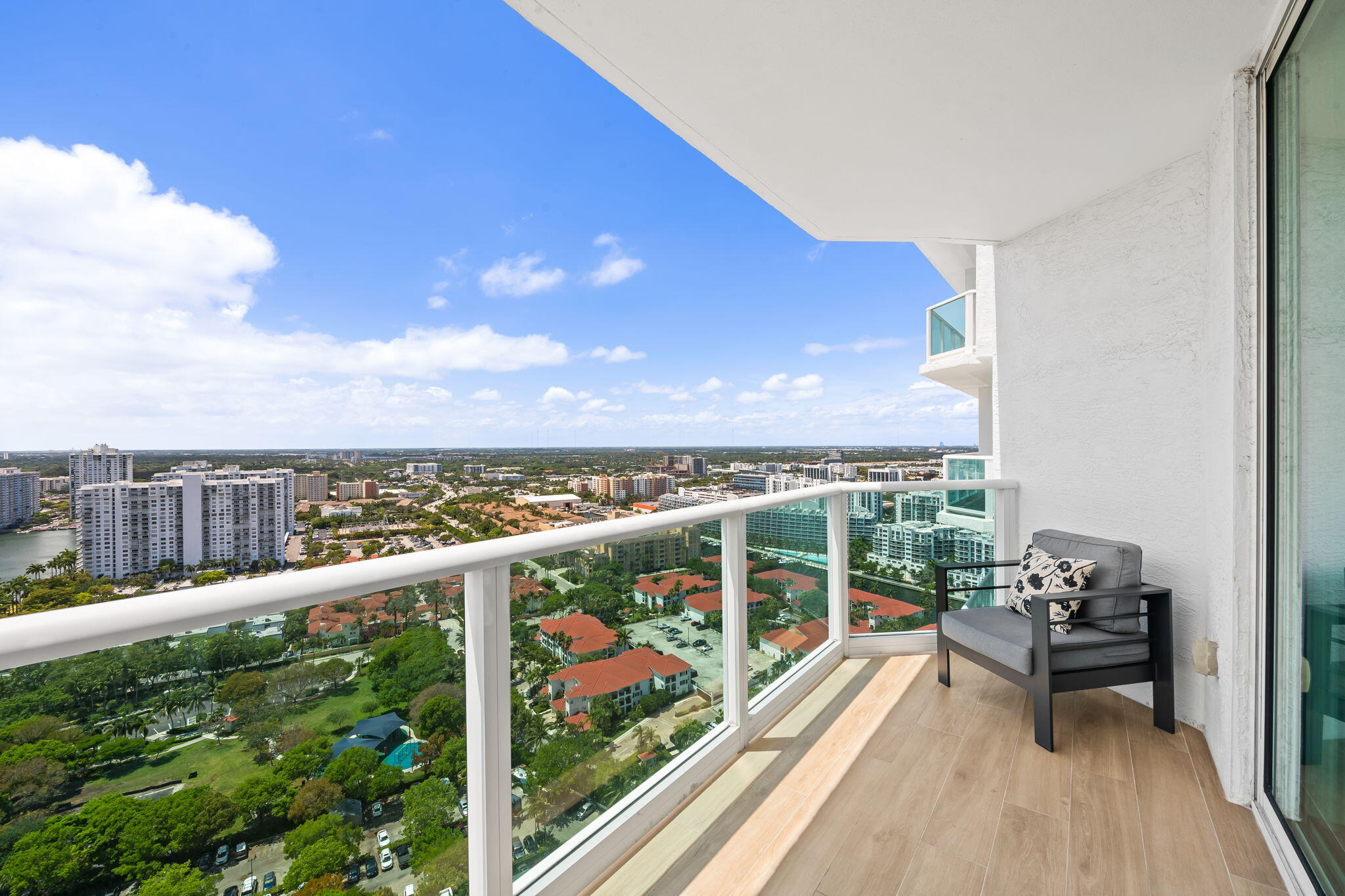 3301 NE 183rd #2906 Aventura, FL 33160