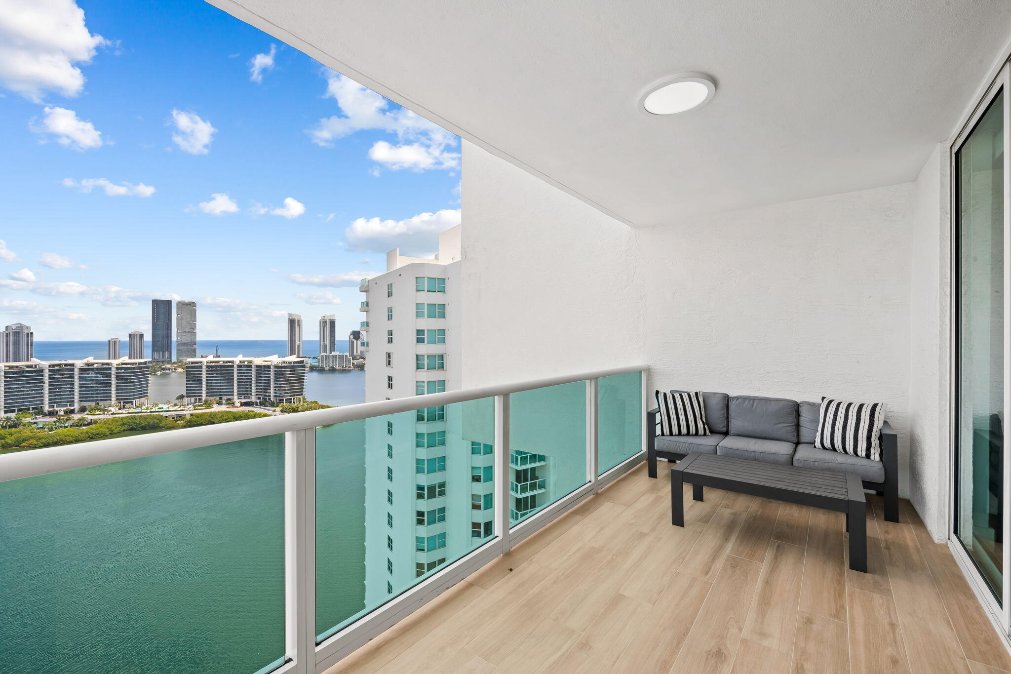 3301 NE 183rd #2906 Aventura, FL 33160