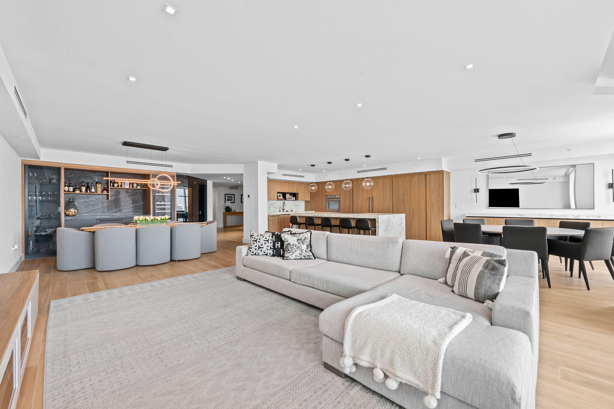 3301 NE 183rd #2906 Aventura, FL 33160