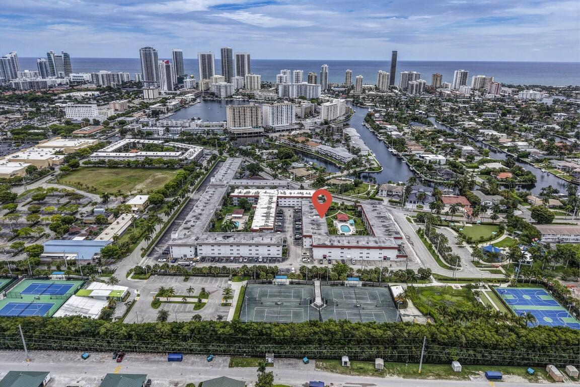 580 Egret #121 Hallandale Beach, FL 33009