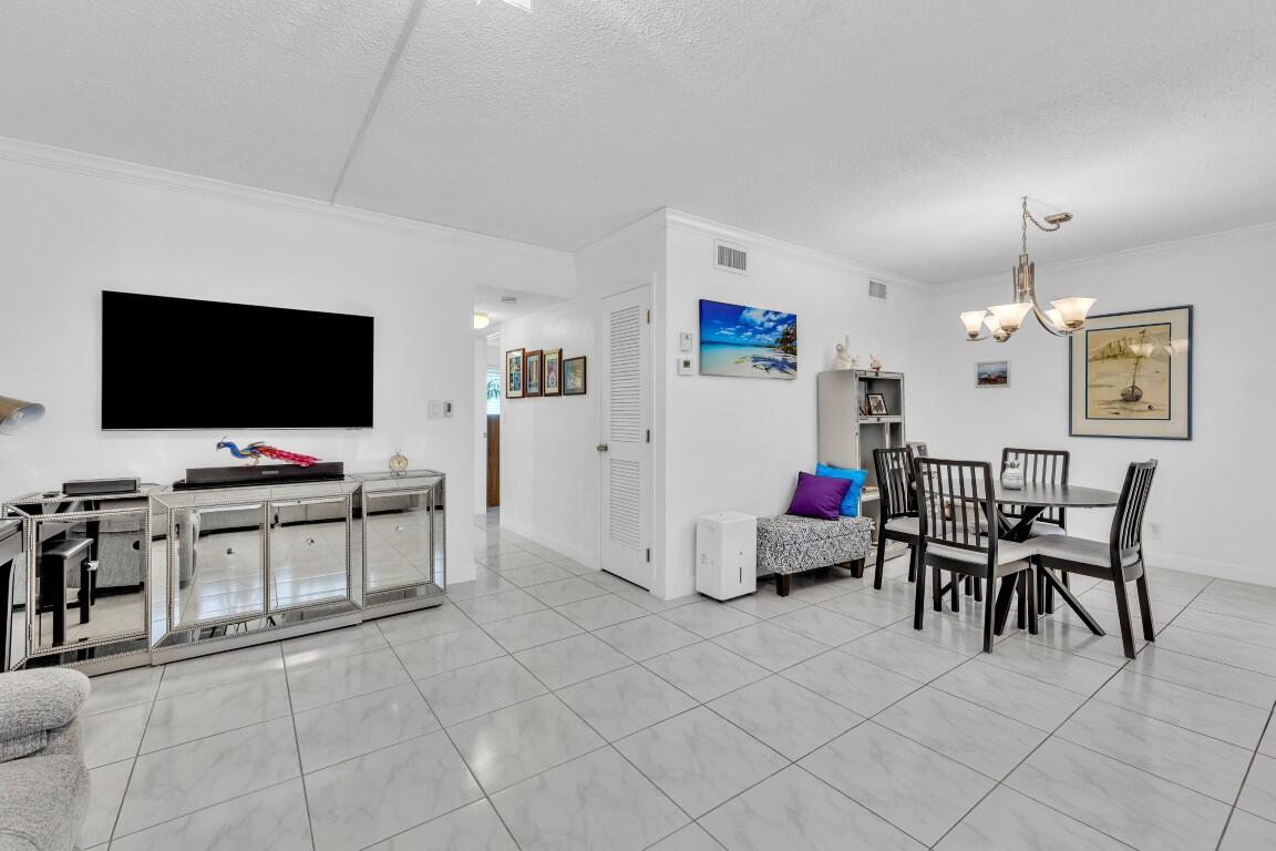 580 Egret #121 Hallandale Beach, FL 33009