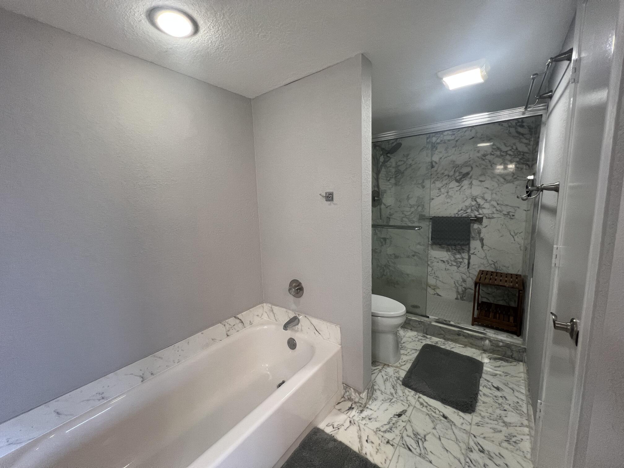 3400 N Ocean #803 Riviera Beach, FL 33404