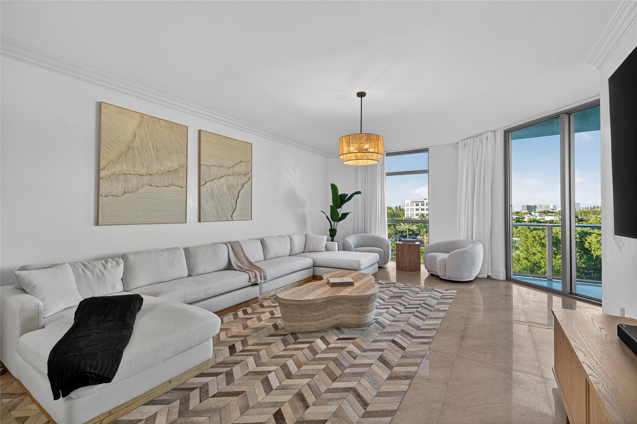 17301 Biscayne #506 North Miami Beach, FL 33160