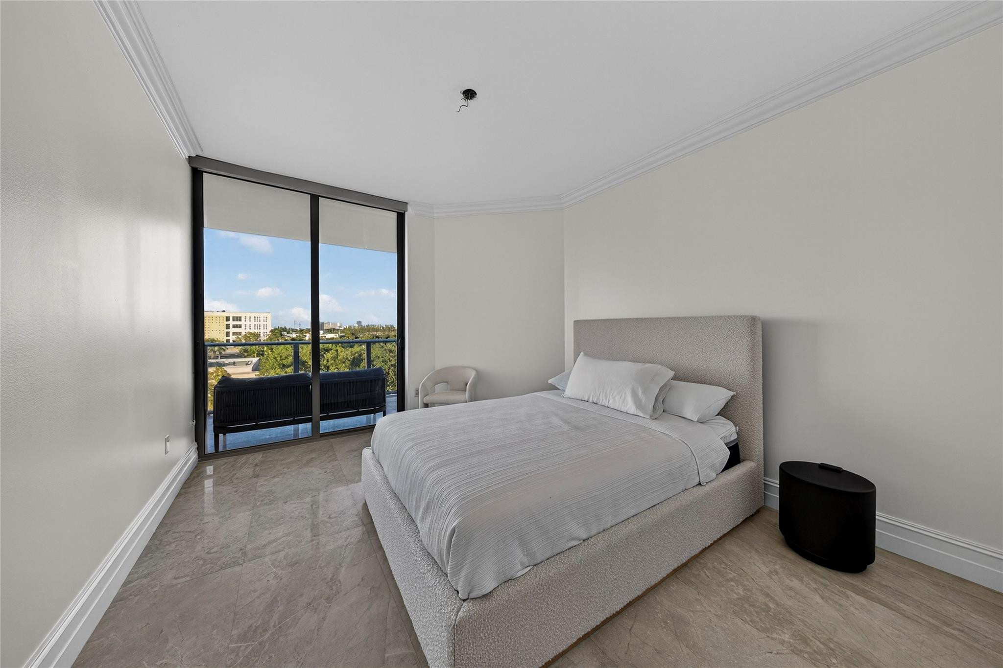17301 Biscayne #506 North Miami Beach, FL 33160