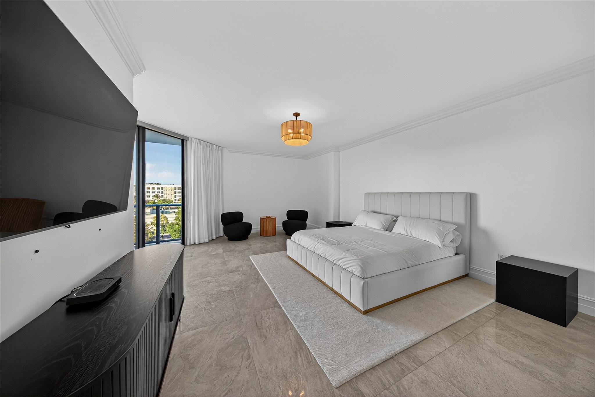 17301 Biscayne #506 North Miami Beach, FL 33160