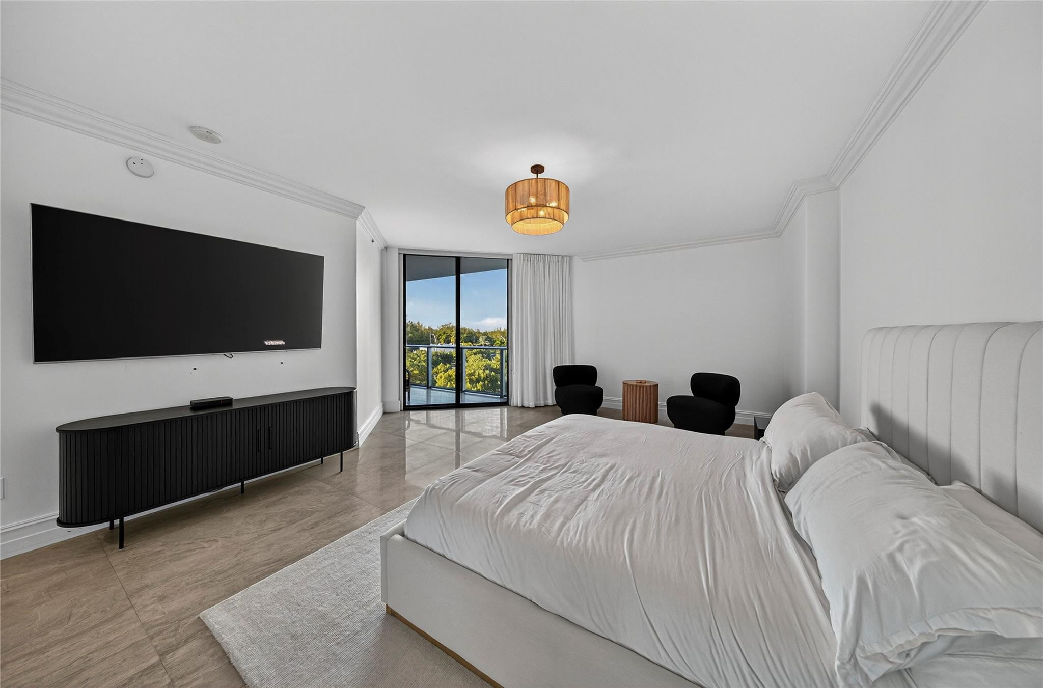 17301 Biscayne #506 North Miami Beach, FL 33160
