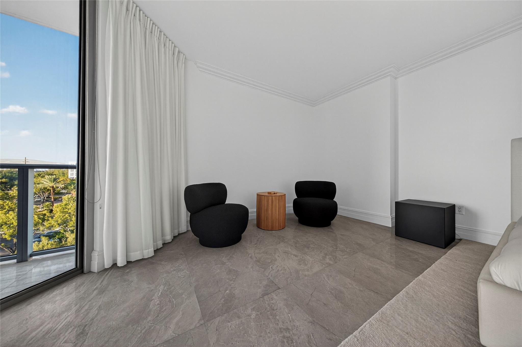 17301 Biscayne #506 North Miami Beach, FL 33160