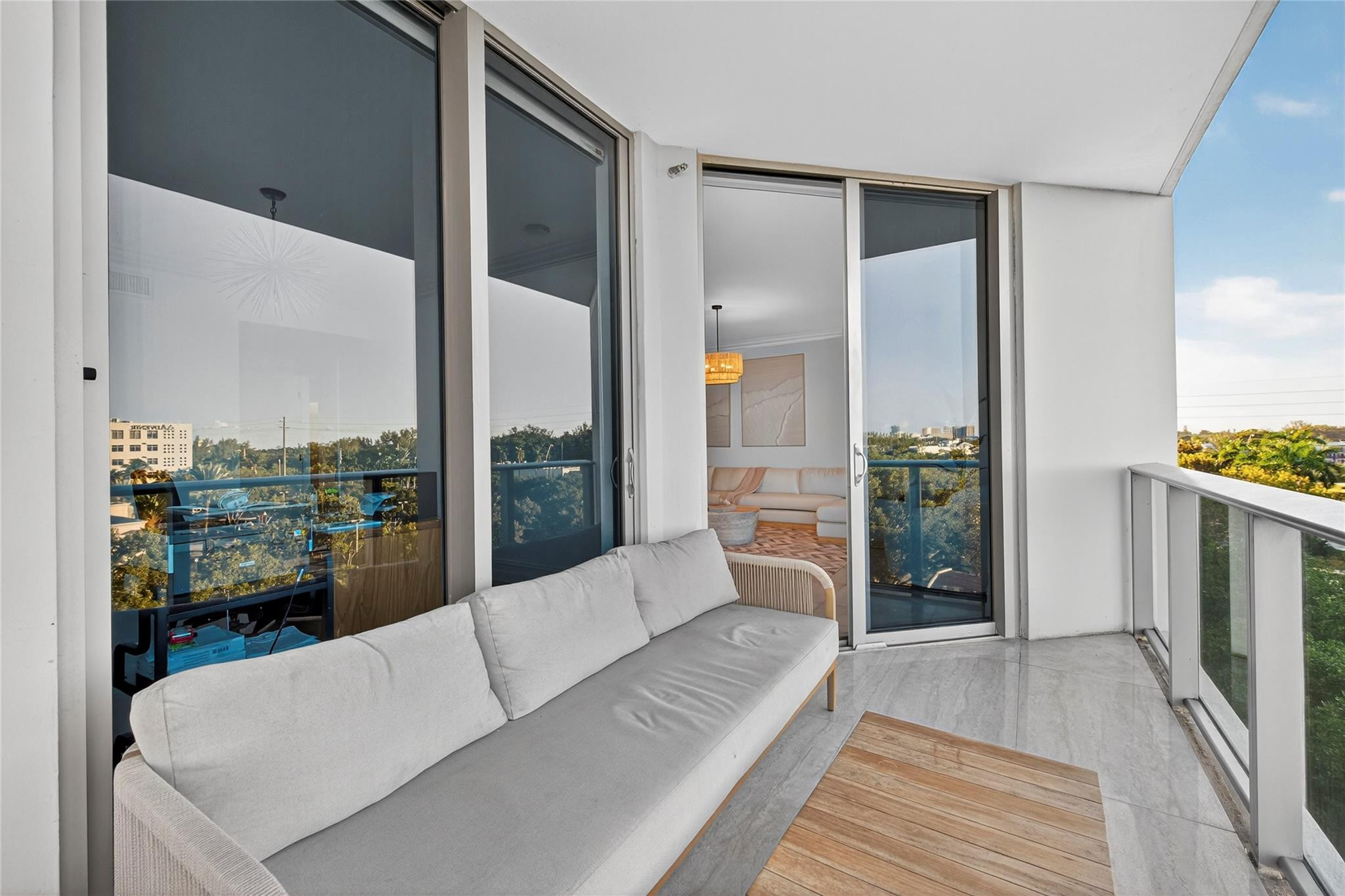 17301 Biscayne #506 North Miami Beach, FL 33160