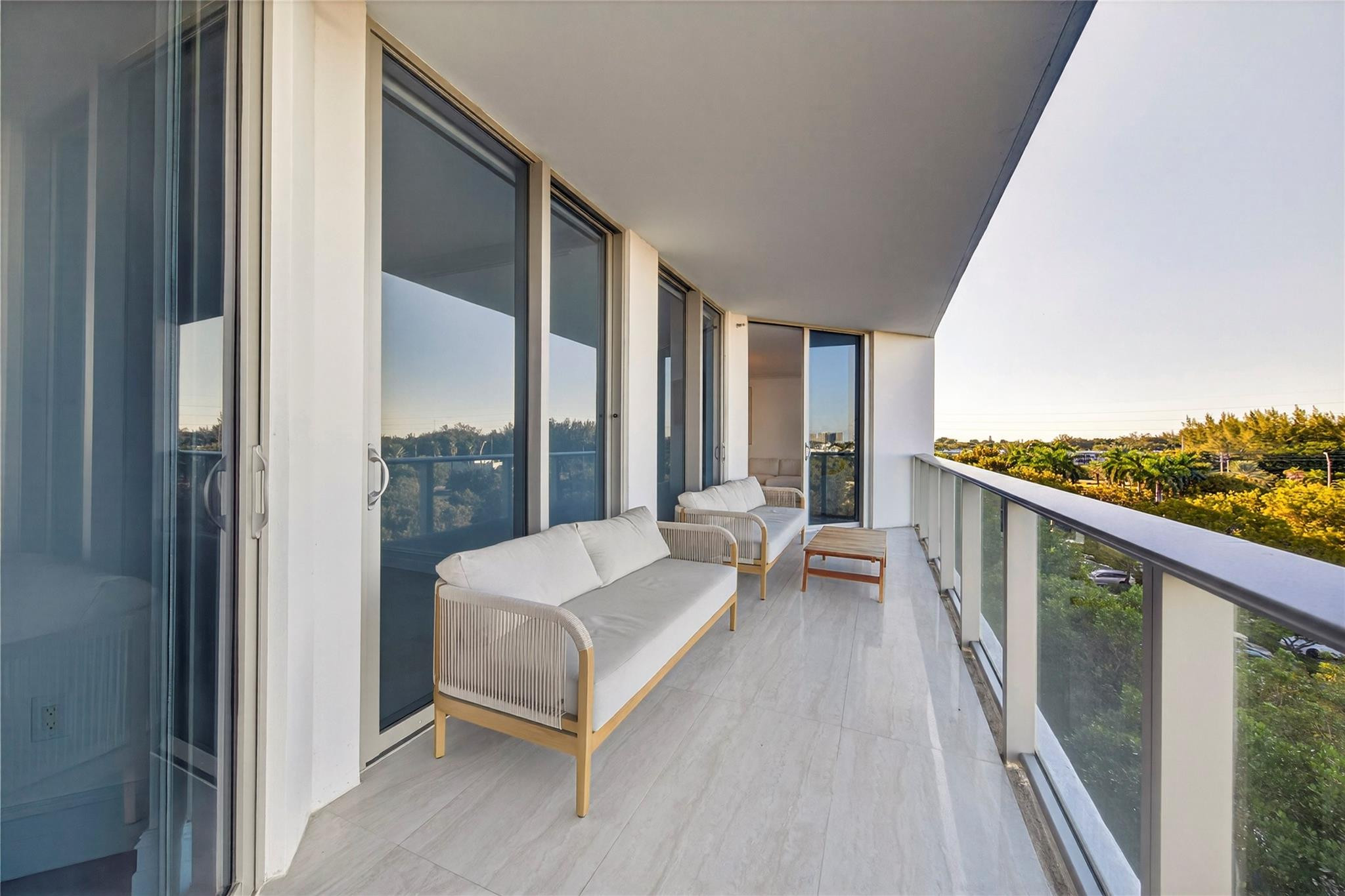 17301 Biscayne #506 North Miami Beach, FL 33160