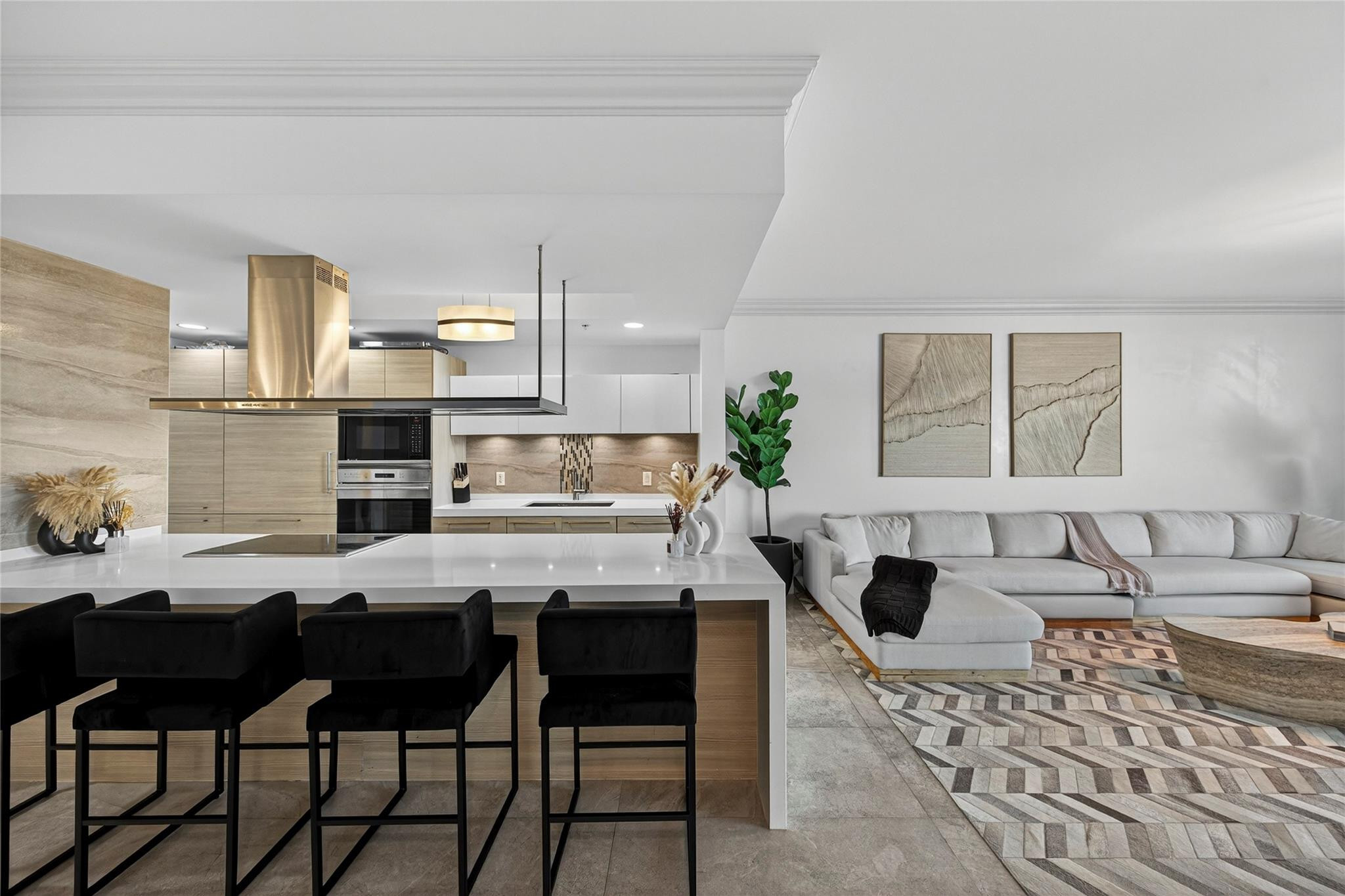 17301 Biscayne #506 North Miami Beach, FL 33160