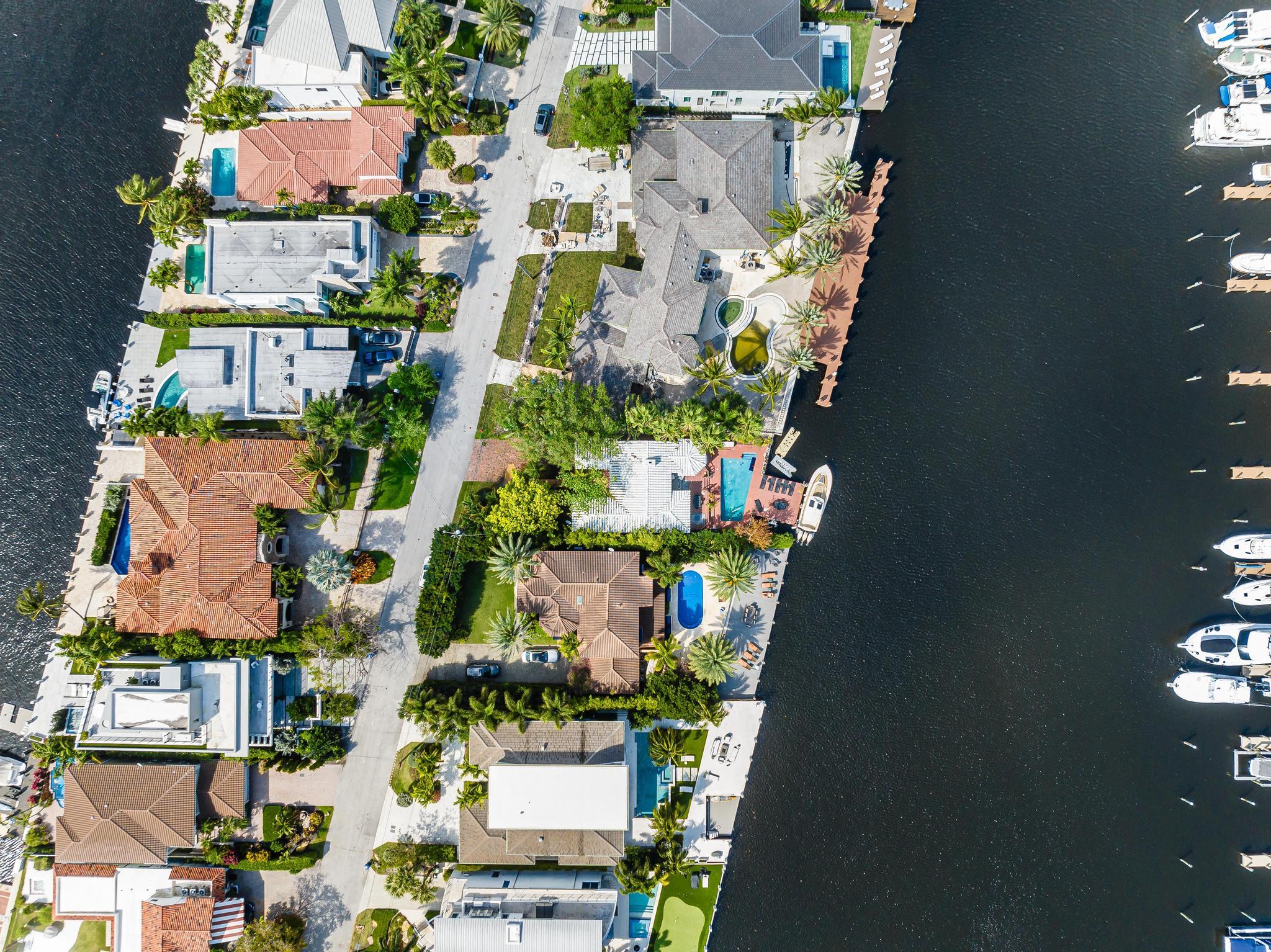 124 S Gordon Rd Fort Lauderdale, FL 33301
