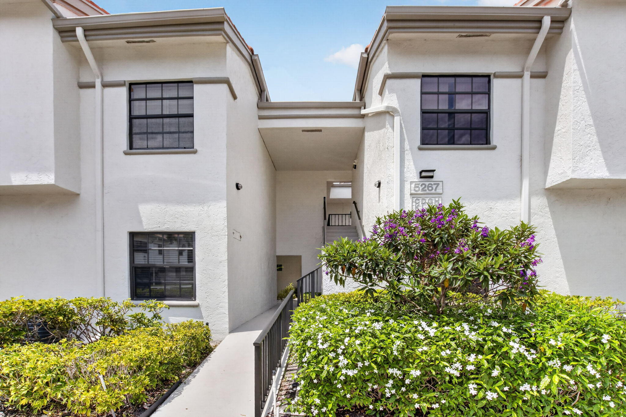 5267 Europa Dr #C Boynton Beach, FL 33437