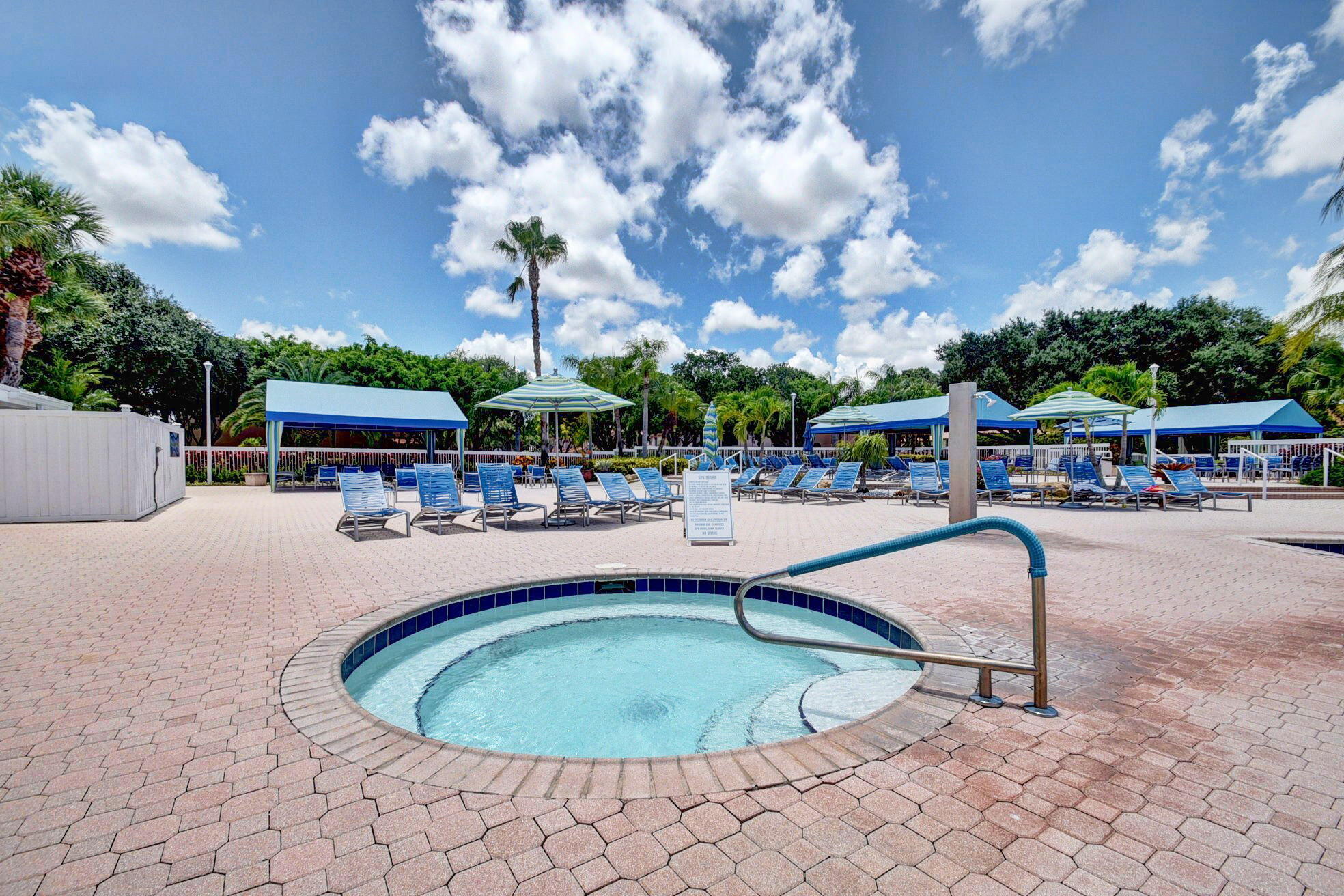 5267 Europa Dr #C Boynton Beach, FL 33437