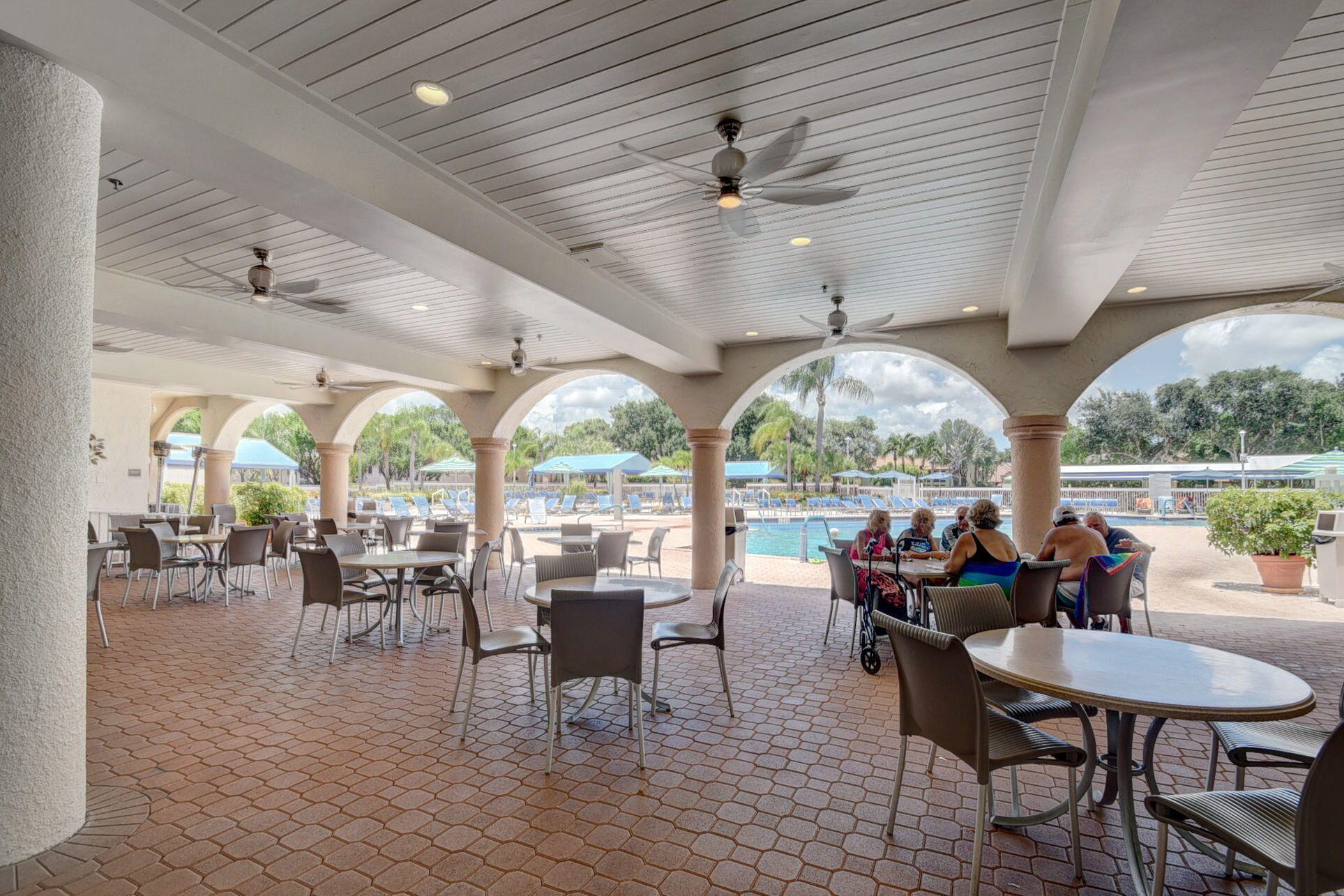 5267 Europa Dr #C Boynton Beach, FL 33437