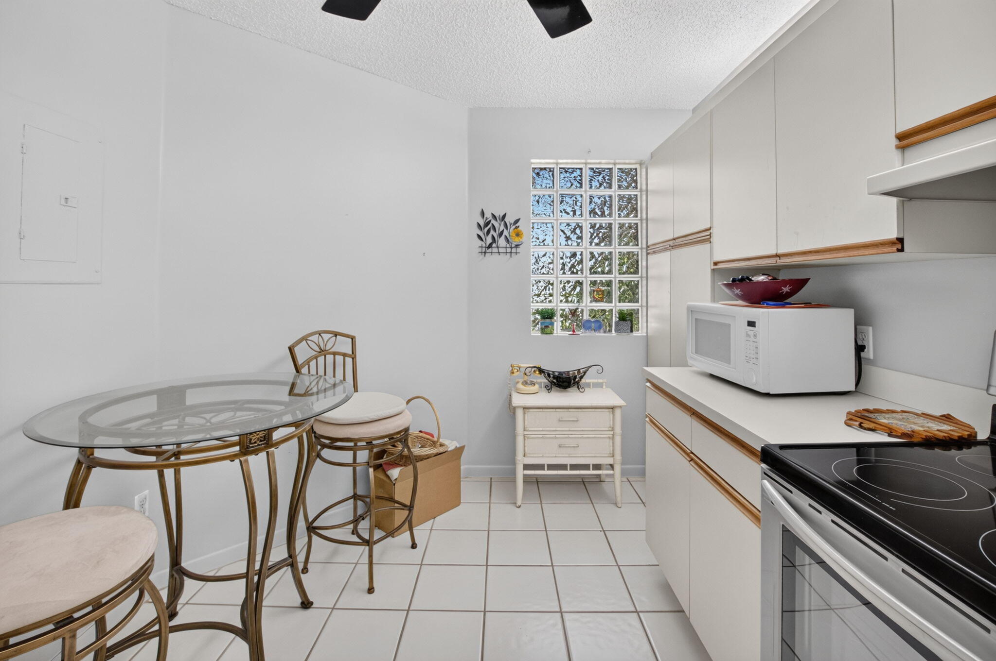 5267 Europa Dr #C Boynton Beach, FL 33437